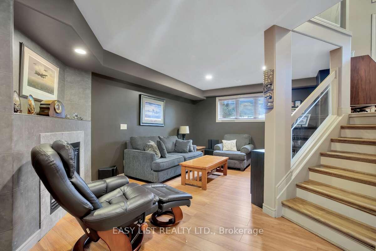 Photo 36 of 217 Maple Leaf Court, Lakeshore — HOMEH