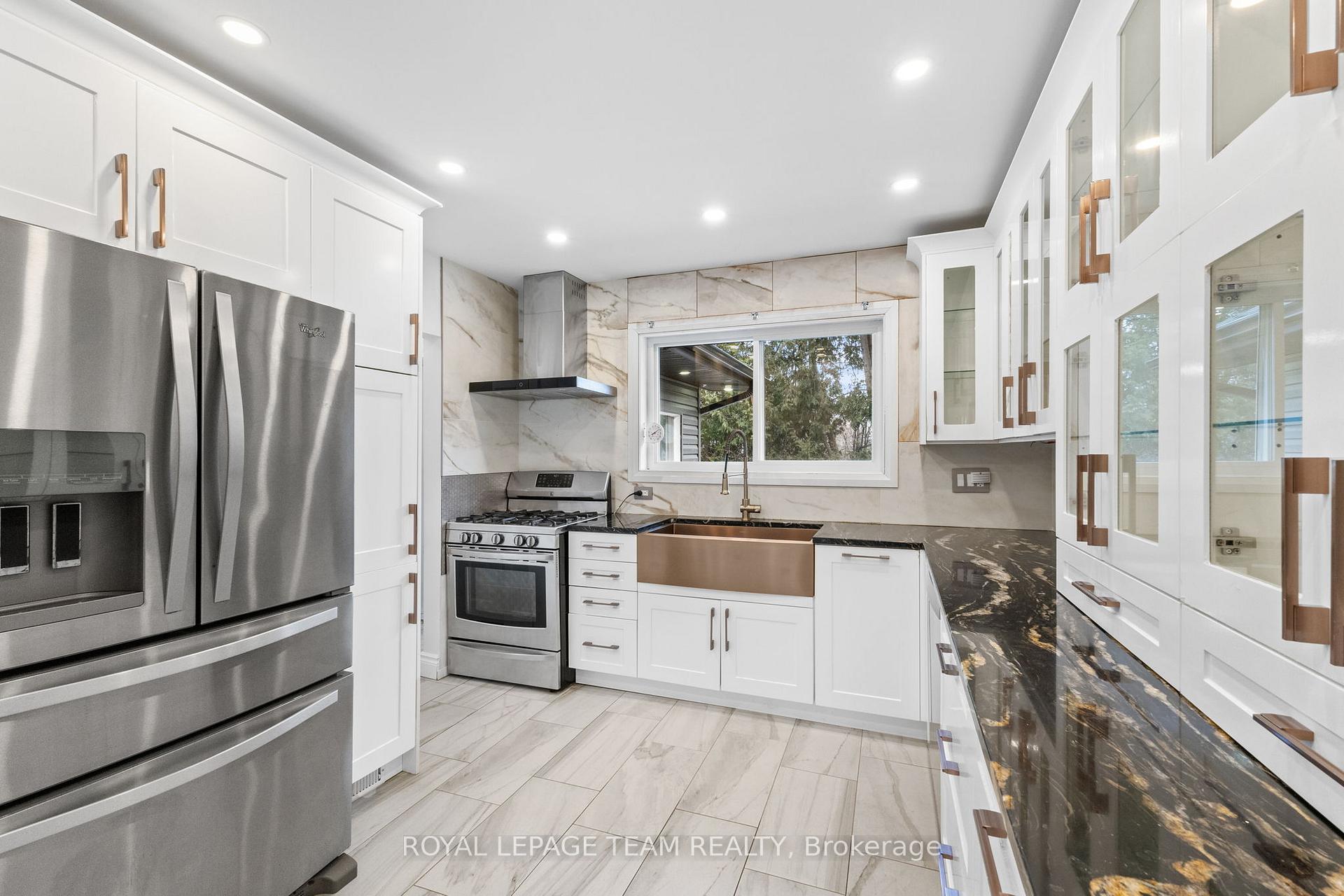 Photo 5 of 154 Norice Street, Ottawa, Meadowlands/Crestview — HOMEH