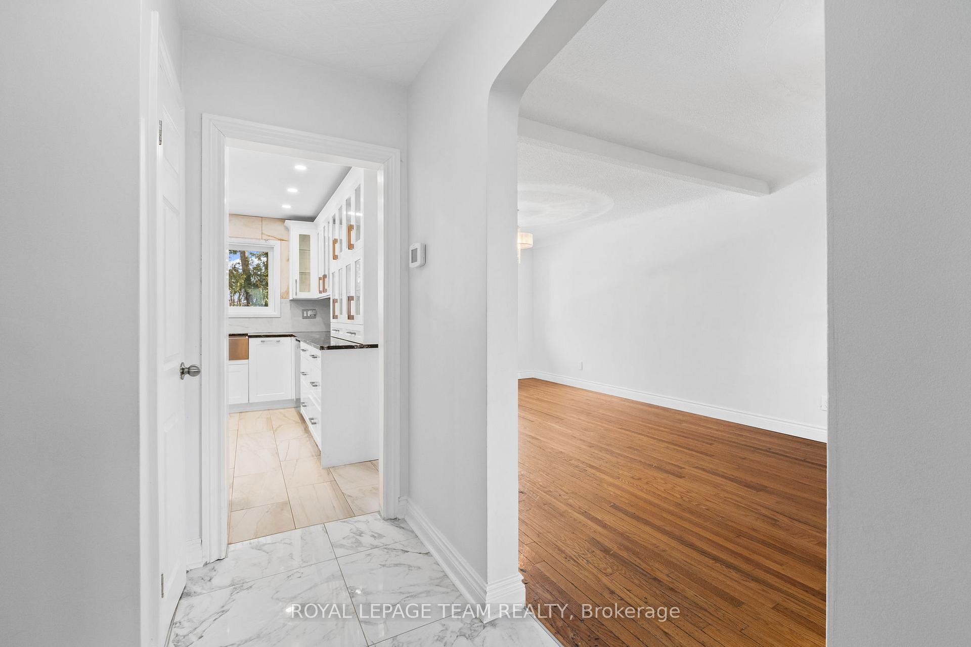 Photo 6 of 154 Norice Street, Ottawa, Meadowlands/Crestview — HOMEH