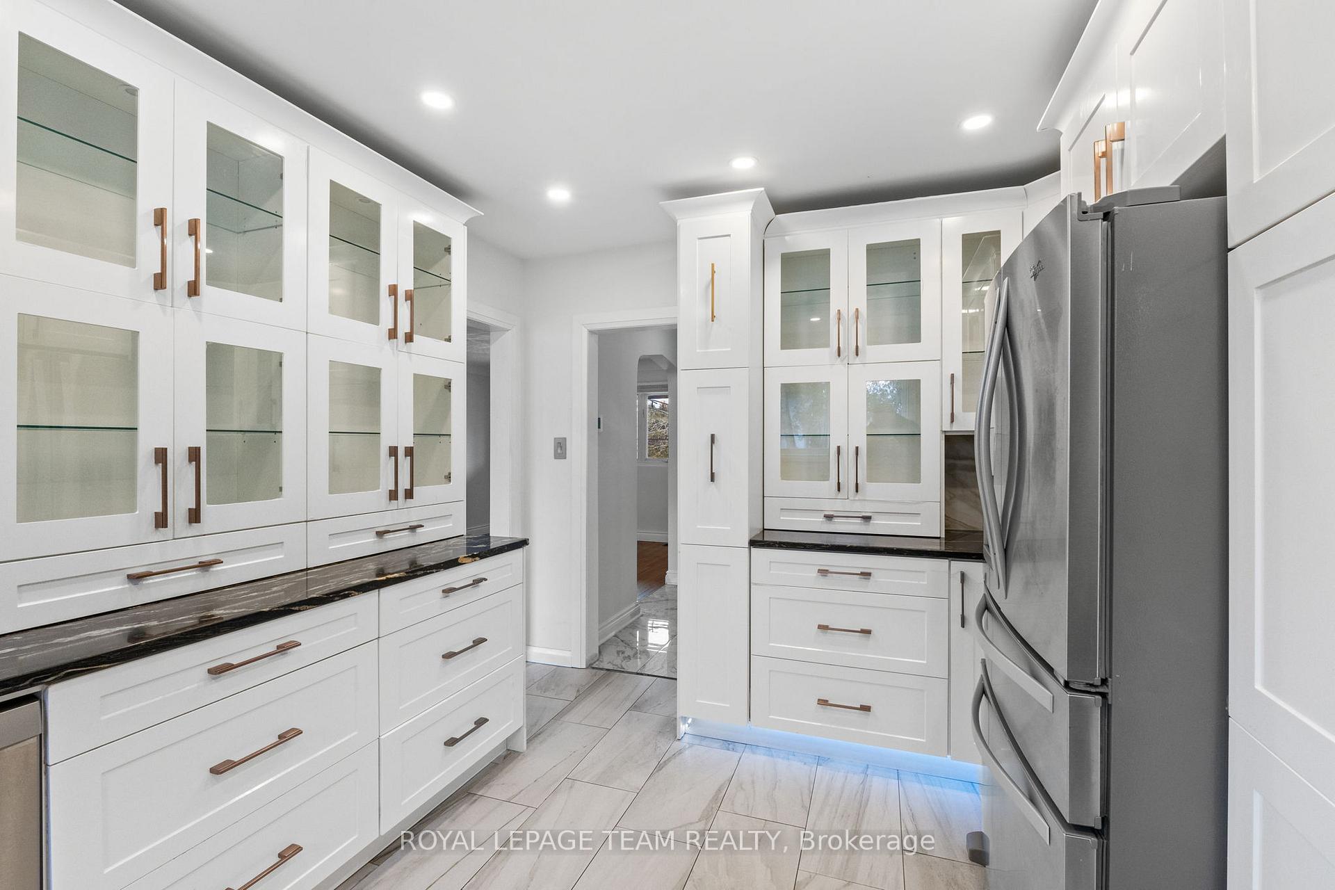 Photo 13 of 154 Norice Street, Ottawa, Meadowlands/Crestview — HOMEH