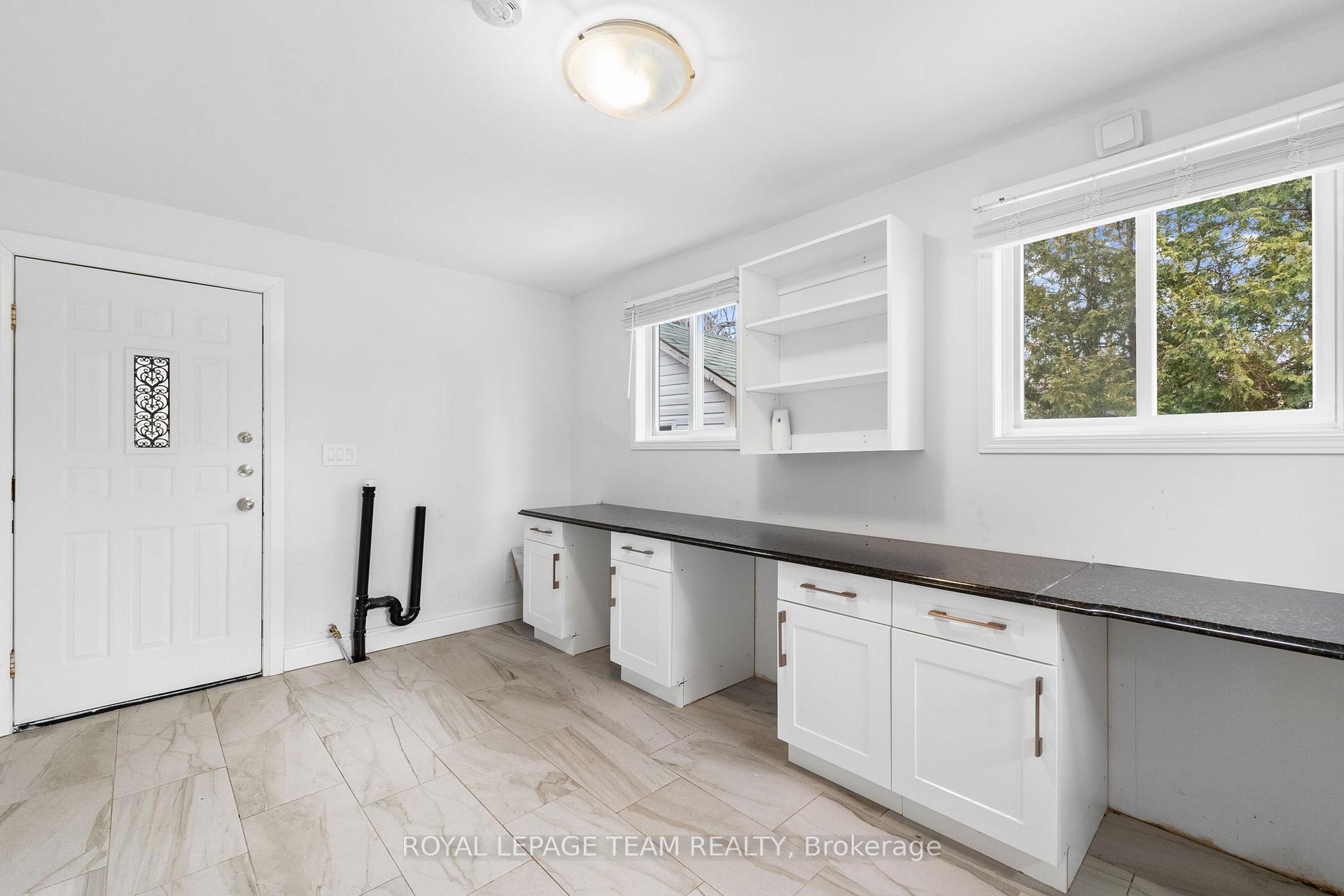 Photo 14 of 154 Norice Street, Ottawa, Meadowlands/Crestview — HOMEH