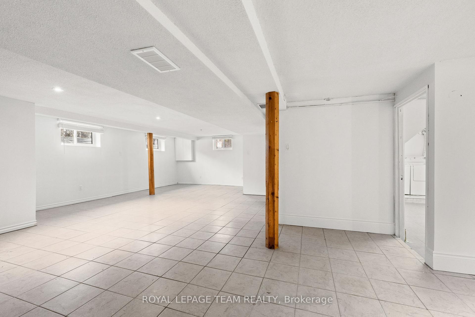 Photo 16 of 154 Norice Street, Ottawa, Meadowlands/Crestview — HOMEH