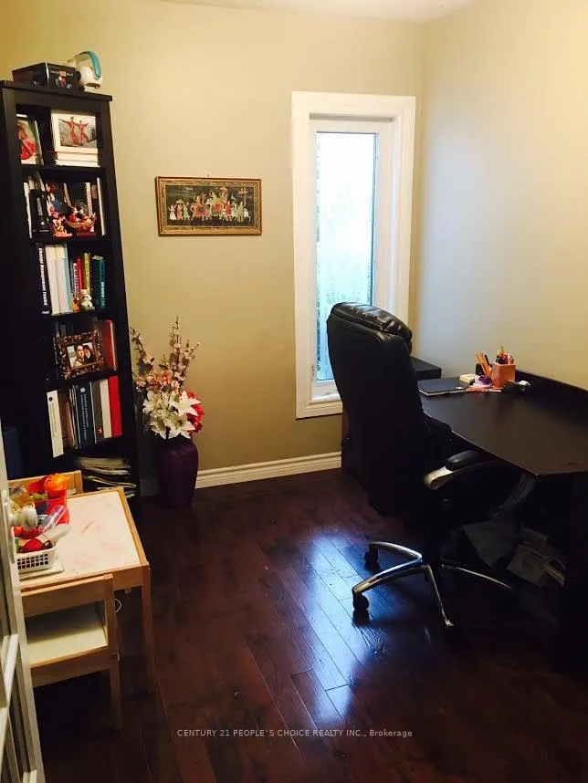 Photo 6 of 579 Northcliffe Boulevard E, Toronto, Oakwood Village — HOMEH