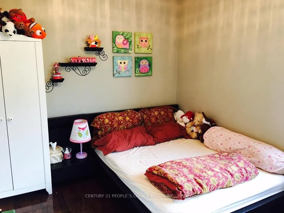 Photo 7 of 579 Northcliffe Boulevard E, Toronto, Oakwood Village — HOMEH