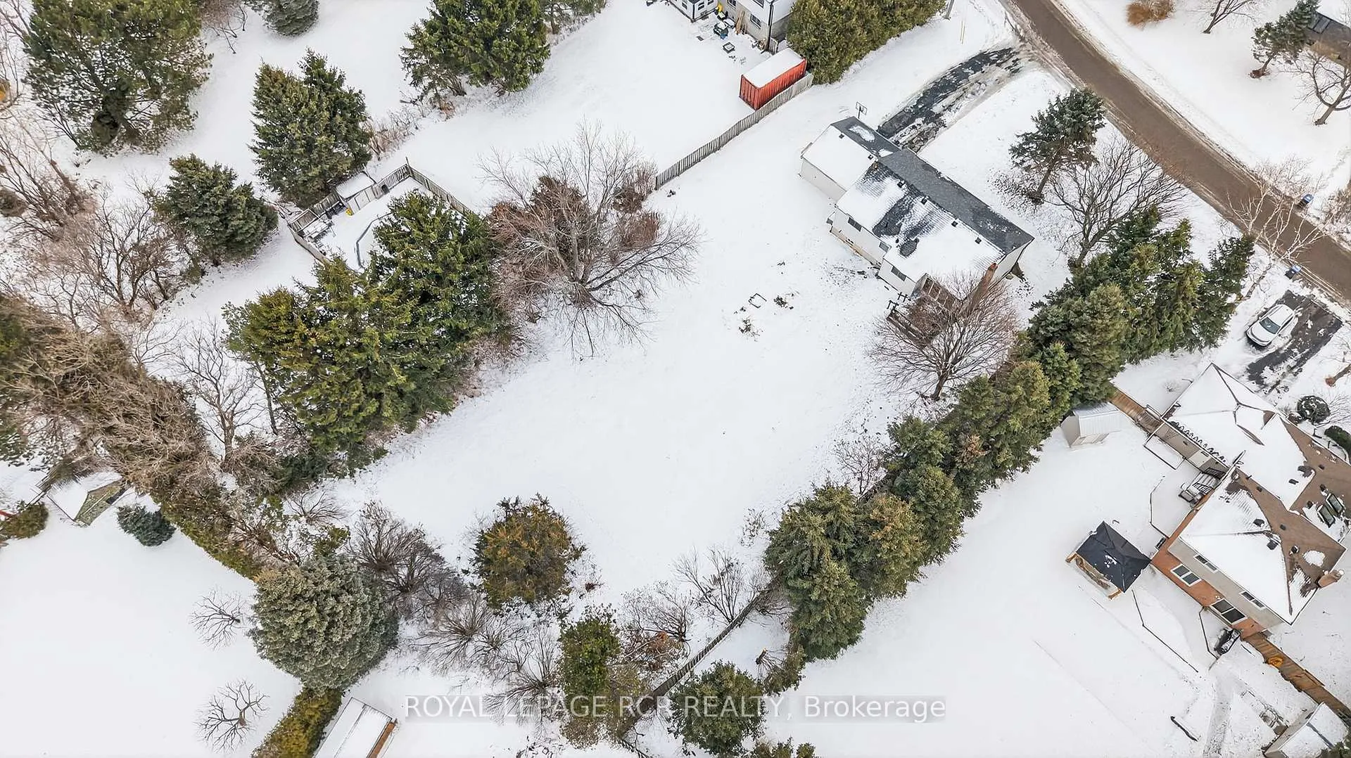 Photo 42 of 17 Arlow Road, Caledon, Mono Mills — HOMEH