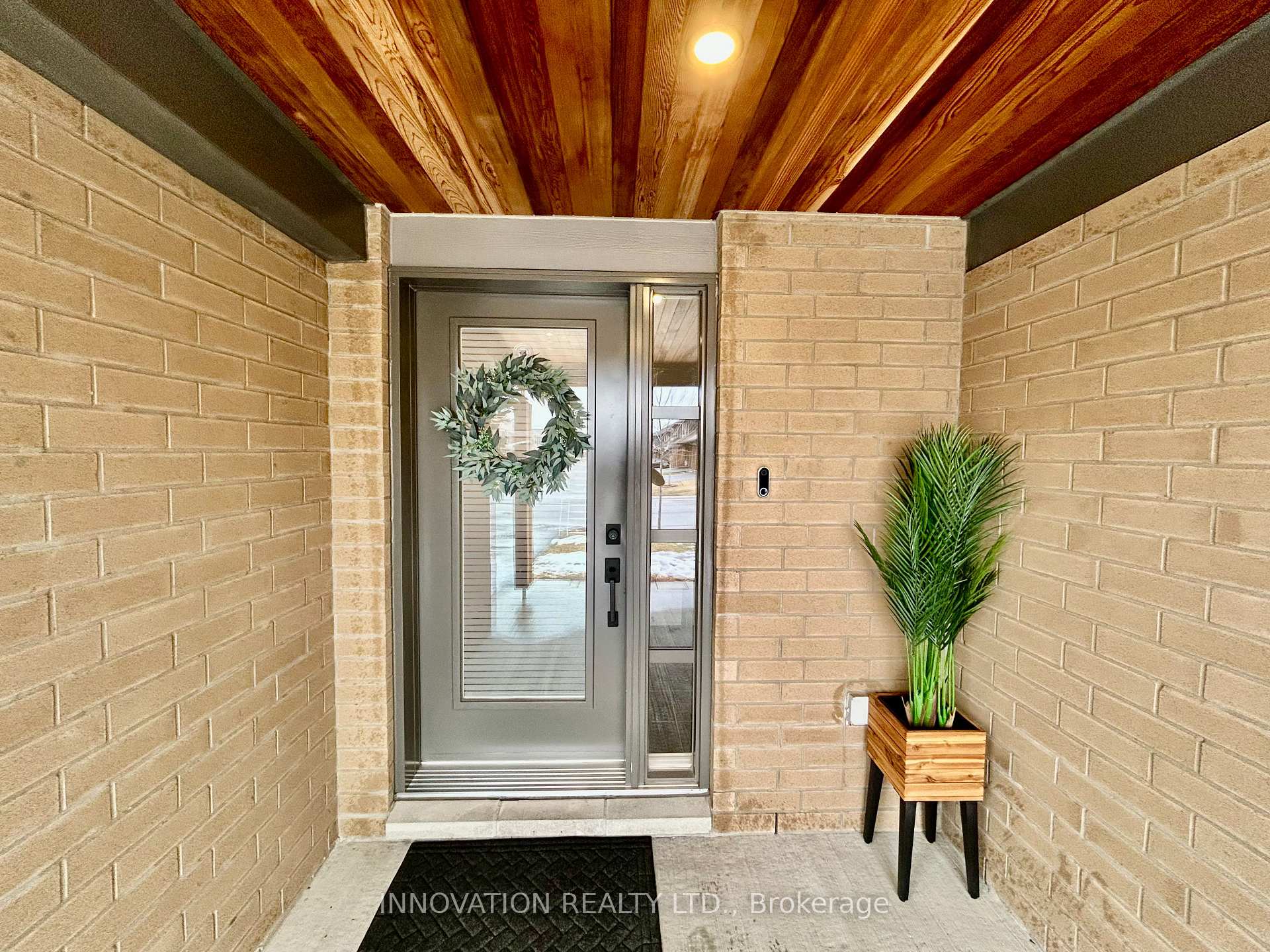 Photo 3 of 166 Shuttleworth Drive, Ottawa, Leitrim — HOMEH