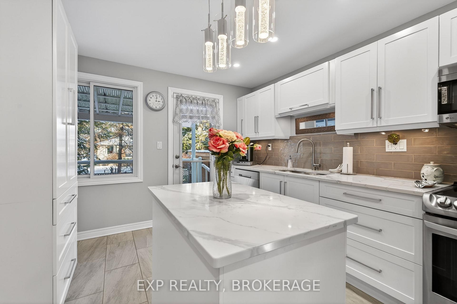 Photo 13 of 1048 Bauder Crescent, Kingston, North of Taylor-Kidd Blvd — HOMEH