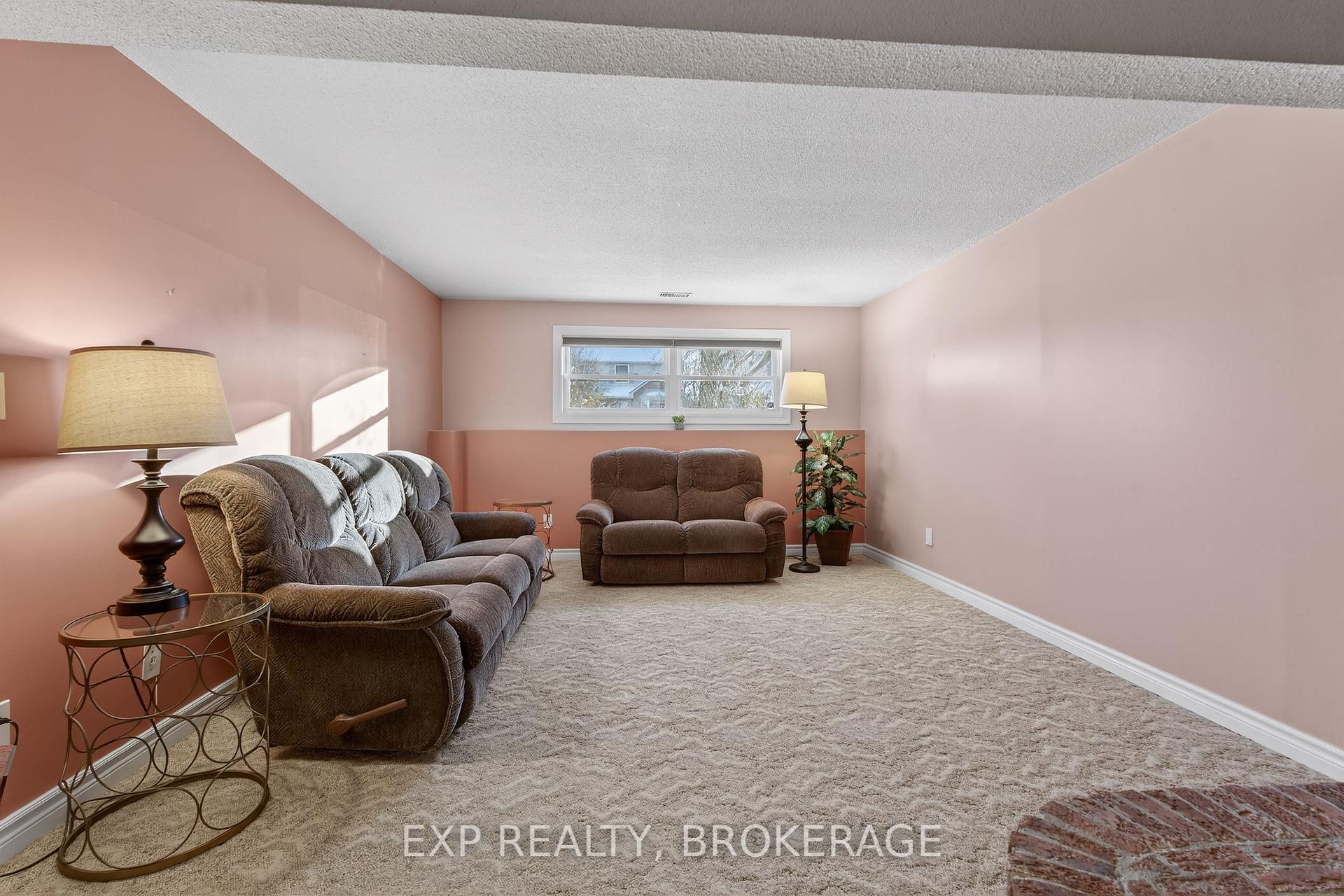 Photo 27 of 1048 Bauder Crescent, Kingston, North of Taylor-Kidd Blvd — HOMEH