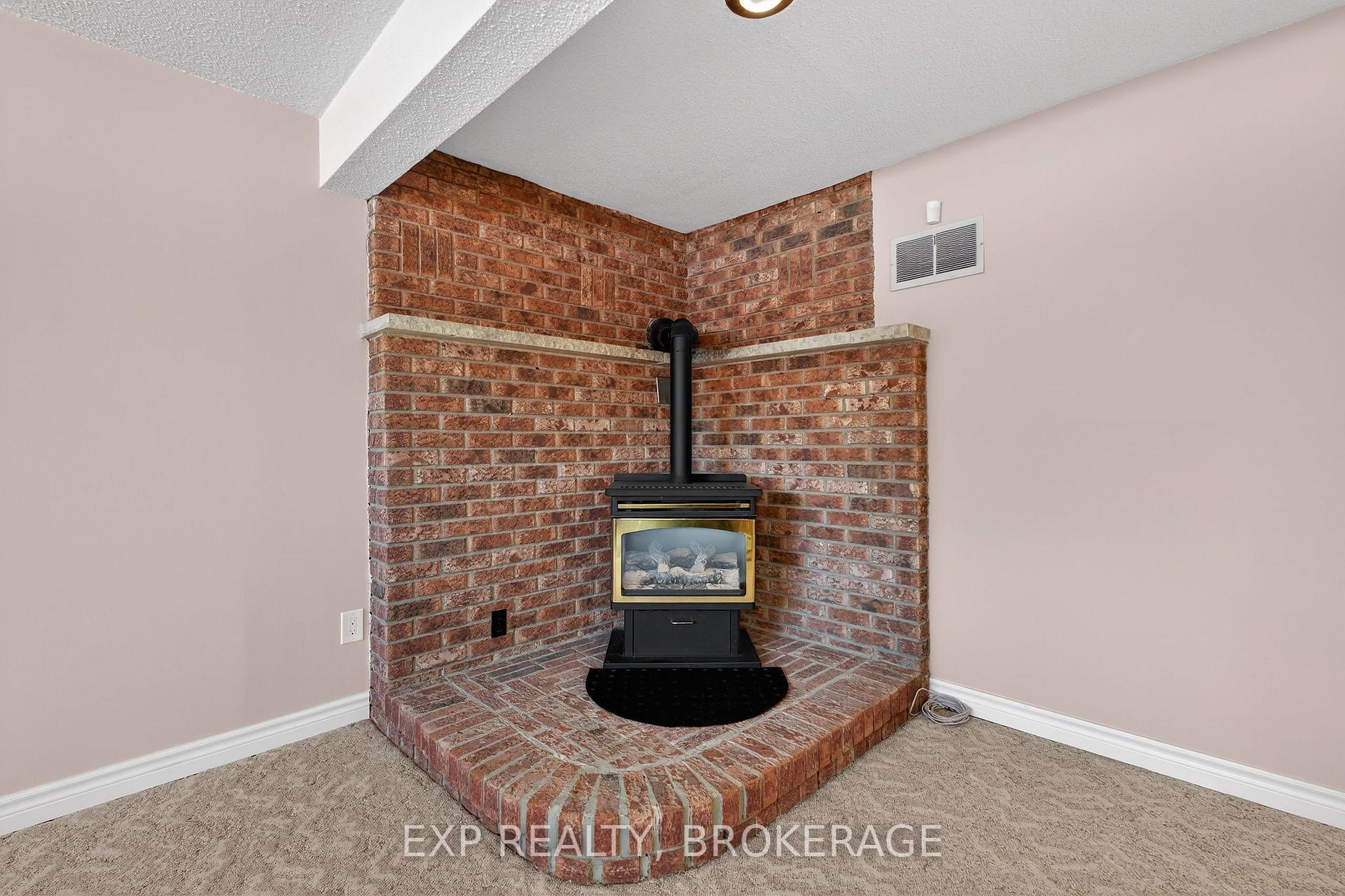 Photo 30 of 1048 Bauder Crescent, Kingston, North of Taylor-Kidd Blvd — HOMEH