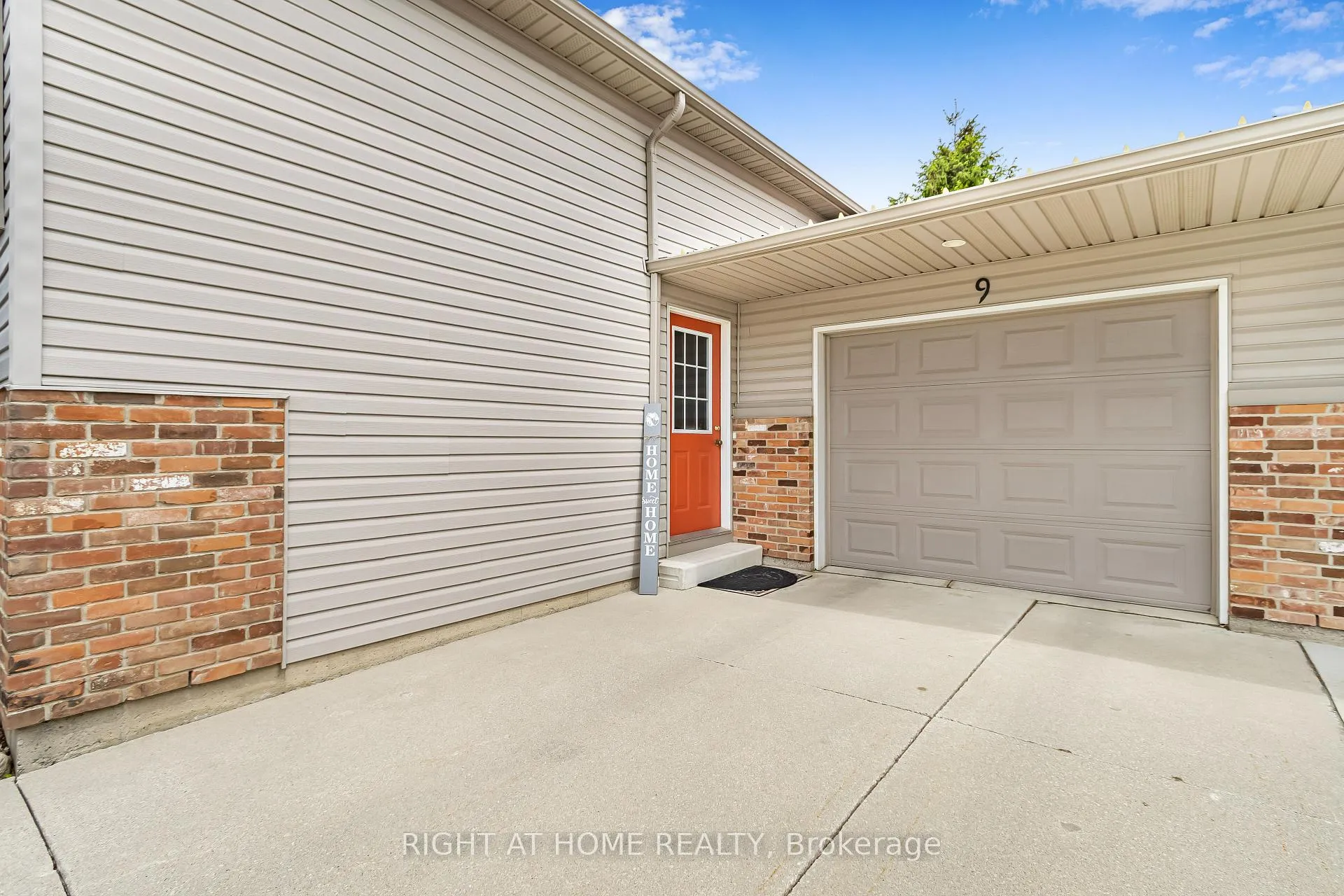 Photo 4 of 9 Discovery Court, Chatham-Kent, NE — HOMEH