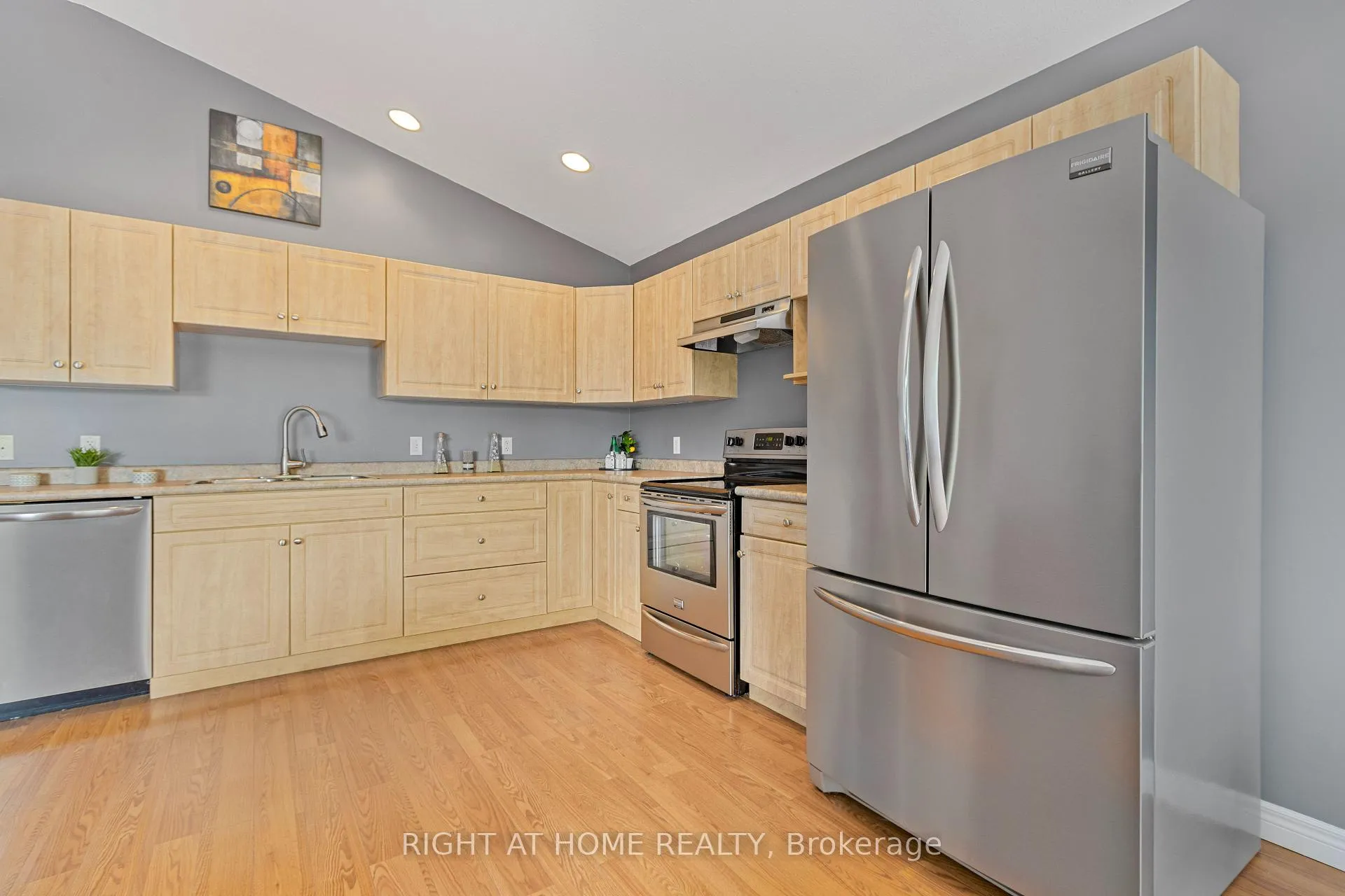 Photo 10 of 9 Discovery Court, Chatham-Kent, NE — HOMEH