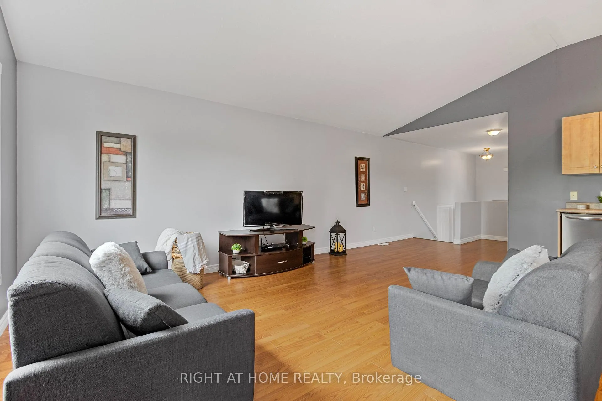 Photo 12 of 9 Discovery Court, Chatham-Kent, NE — HOMEH