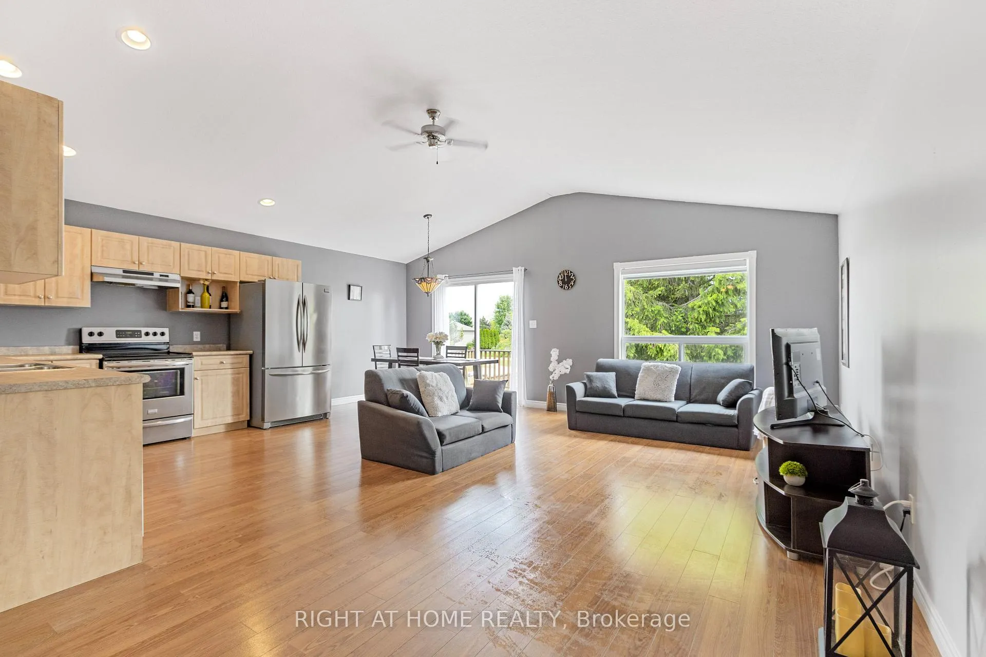 Photo 22 of 9 Discovery Court, Chatham-Kent, NE — HOMEH