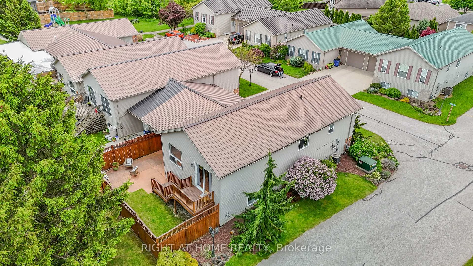 Photo 40 of 9 Discovery Court, Chatham-Kent, NE — HOMEH
