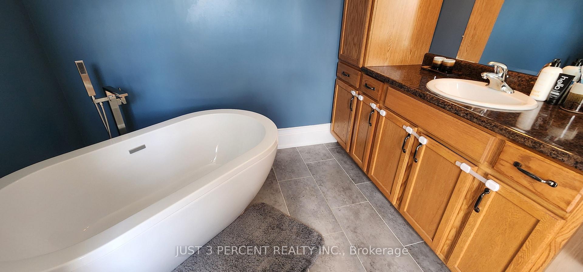 Photo 34 of 2840 Deloro Road, Madoc — HOMEH