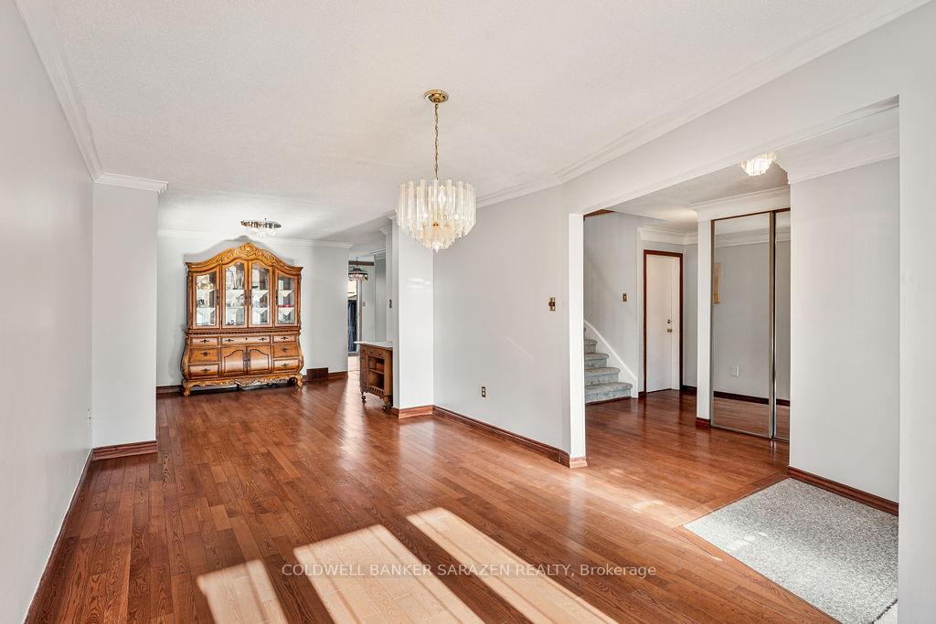 Photo 5 of 121 Topley Crescent, Ottawa, Hunt Club Park — HOMEH
