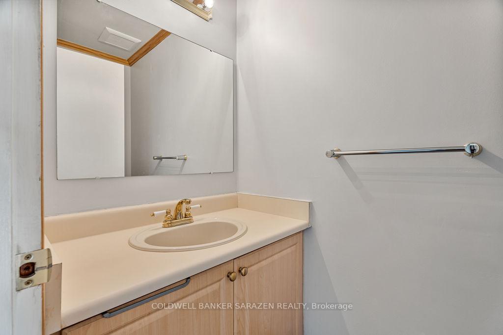 Photo 9 of 121 Topley Crescent, Ottawa, Hunt Club Park — HOMEH