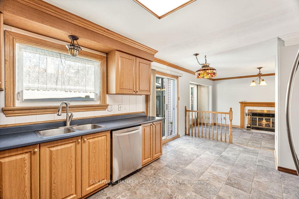 Photo 12 of 121 Topley Crescent, Ottawa, Hunt Club Park — HOMEH