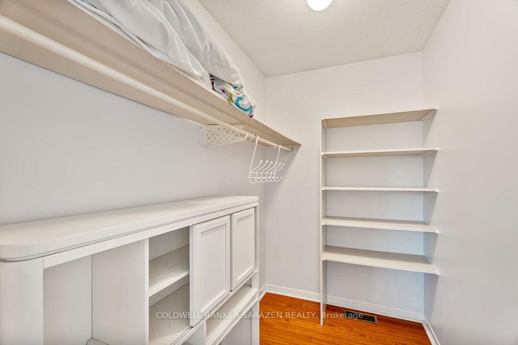 Photo 29 of 121 Topley Crescent, Ottawa, Hunt Club Park — HOMEH