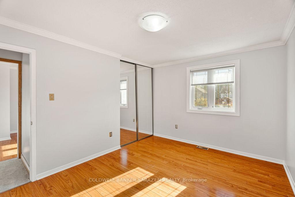 Photo 32 of 121 Topley Crescent, Ottawa, Hunt Club Park — HOMEH
