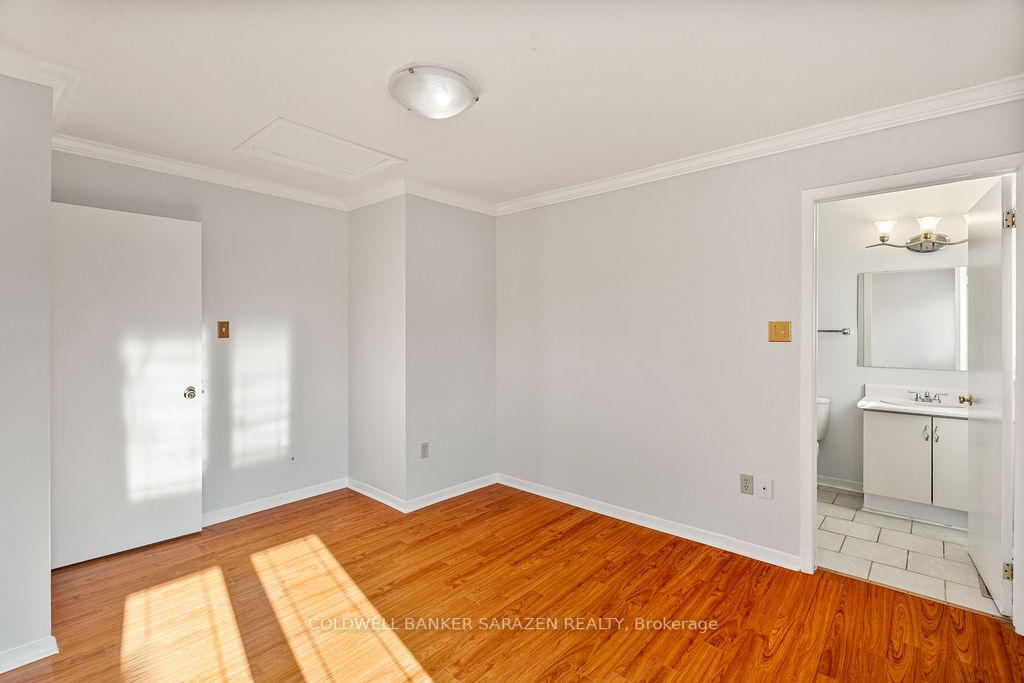 Photo 34 of 121 Topley Crescent, Ottawa, Hunt Club Park — HOMEH