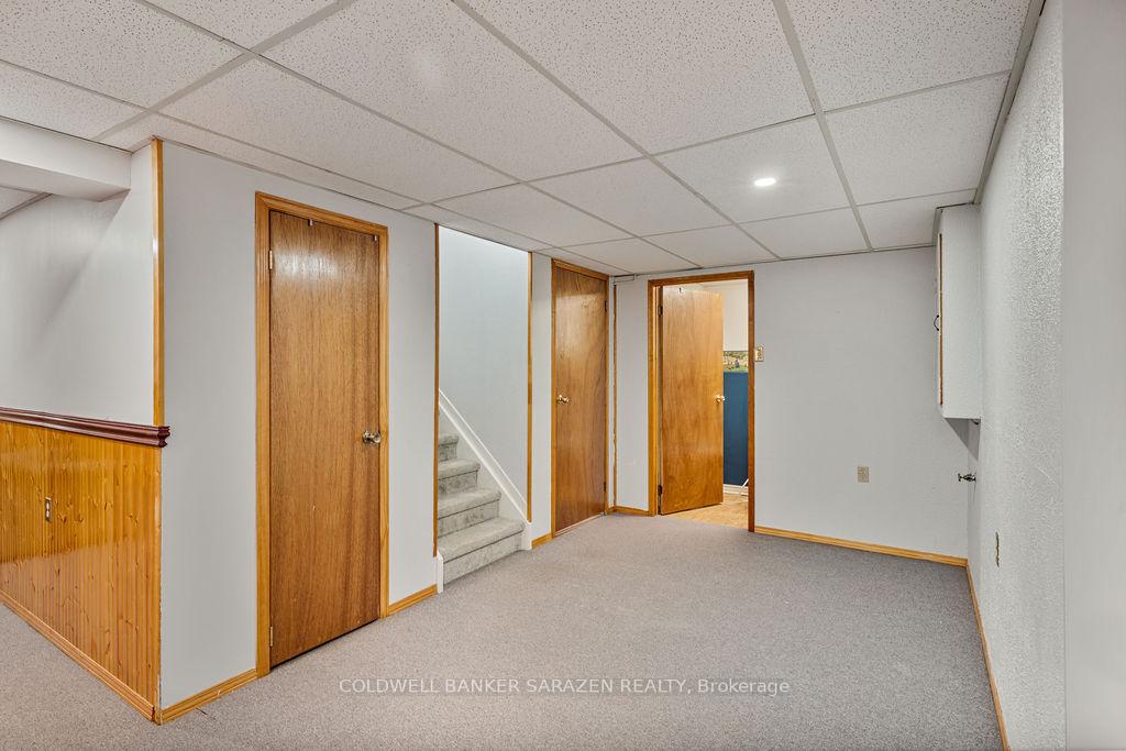Photo 37 of 121 Topley Crescent, Ottawa, Hunt Club Park — HOMEH