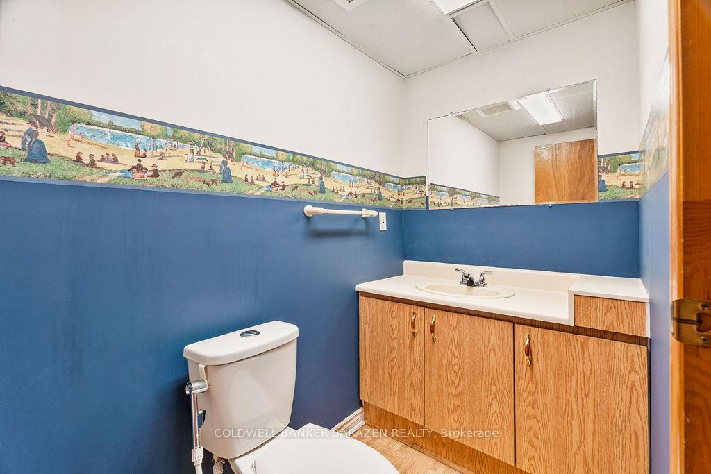 Photo 38 of 121 Topley Crescent, Ottawa, Hunt Club Park — HOMEH