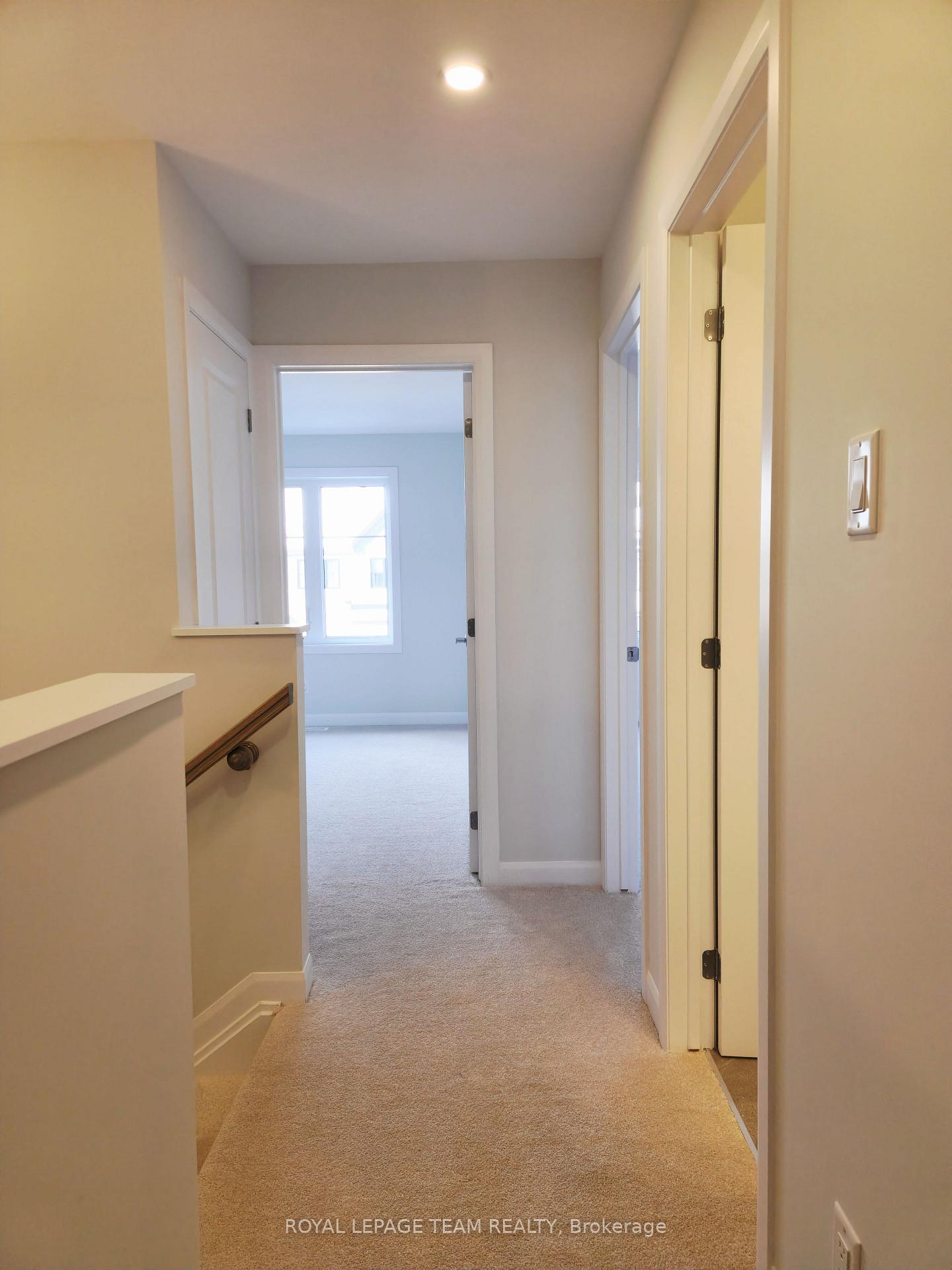 Photo 17 of 723 Fairline Row, Ottawa, Kanata - Emerald Meadows/Trailwest — HOMEH
