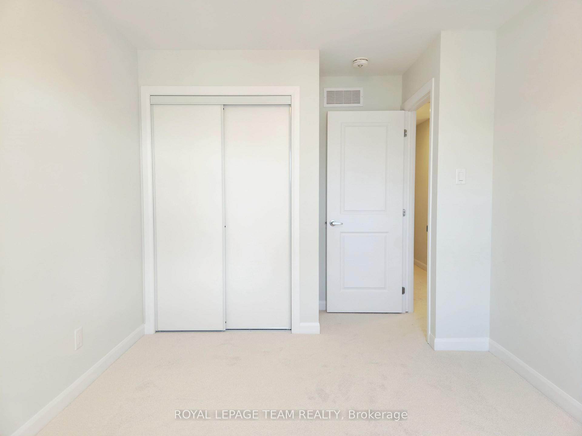 Photo 24 of 723 Fairline Row, Ottawa, Kanata - Emerald Meadows/Trailwest — HOMEH