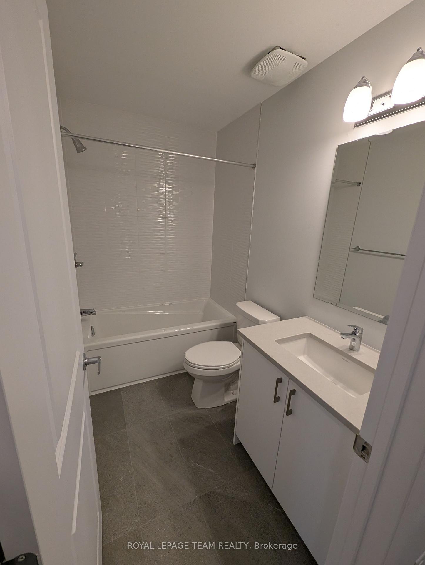 Photo 26 of 723 Fairline Row, Ottawa, Kanata - Emerald Meadows/Trailwest — HOMEH