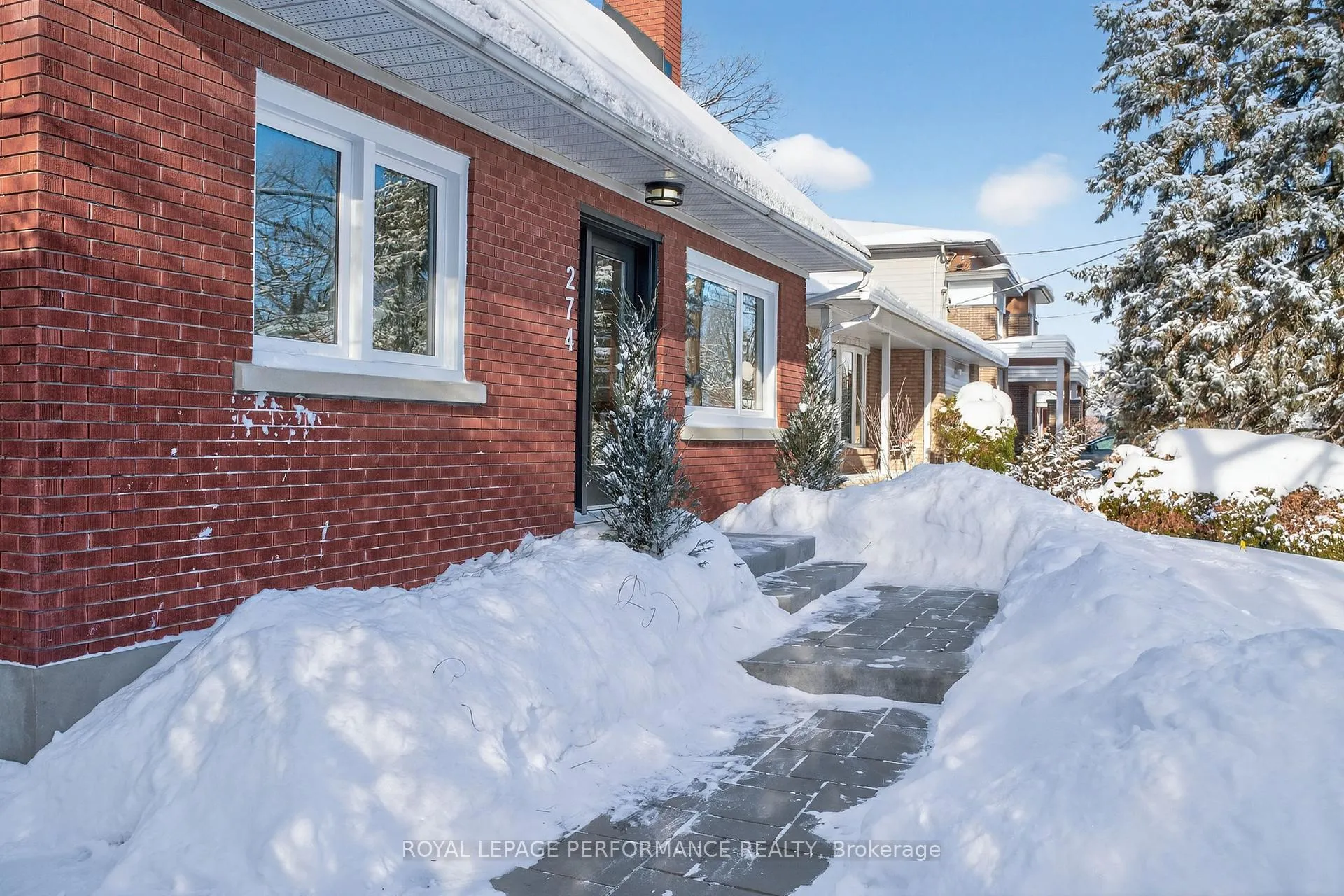 Photo 3 of 274 Compton Avenue, Ottawa, Woodroffe — HOMEH