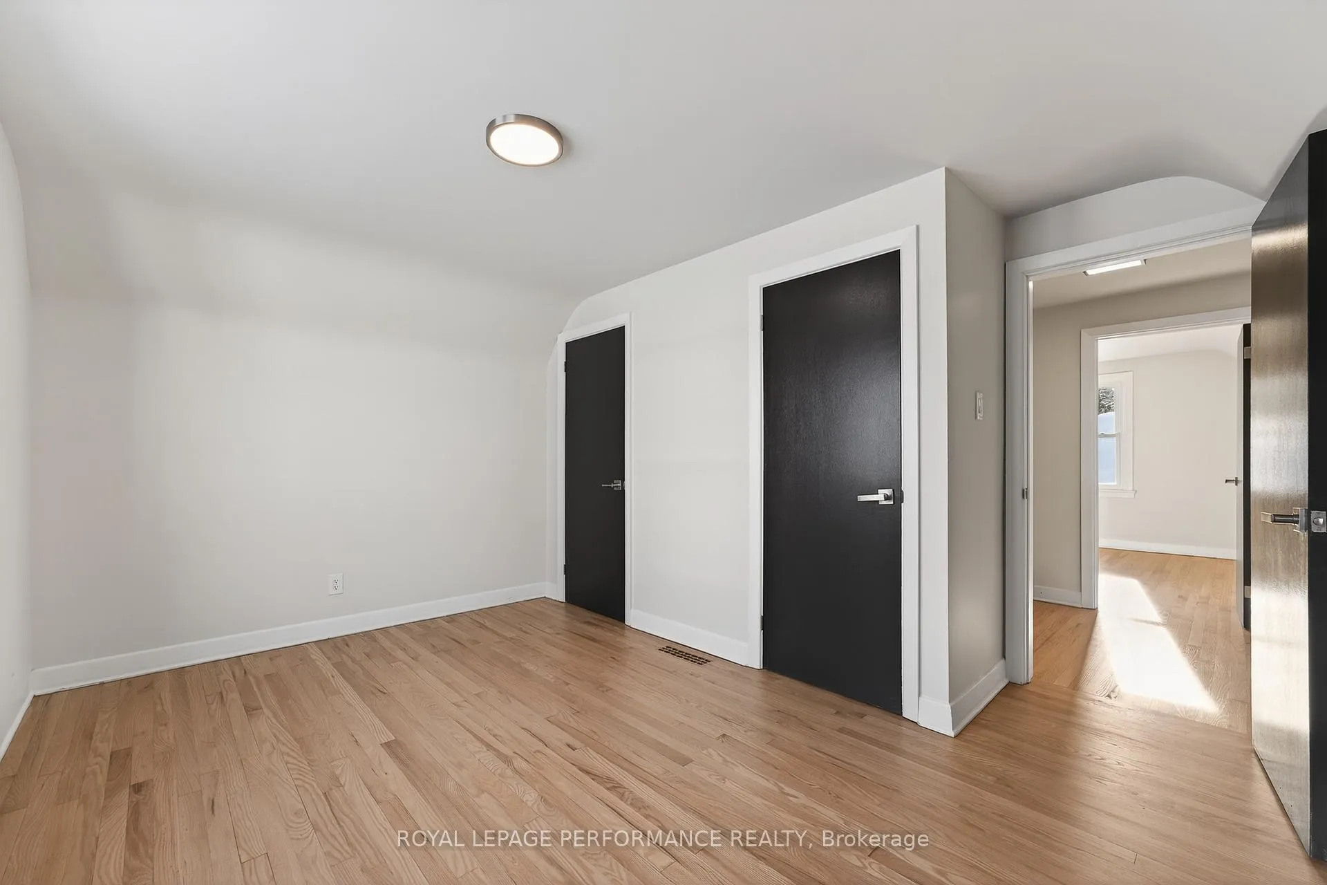 Photo 30 of 274 Compton Avenue, Ottawa, Woodroffe — HOMEH