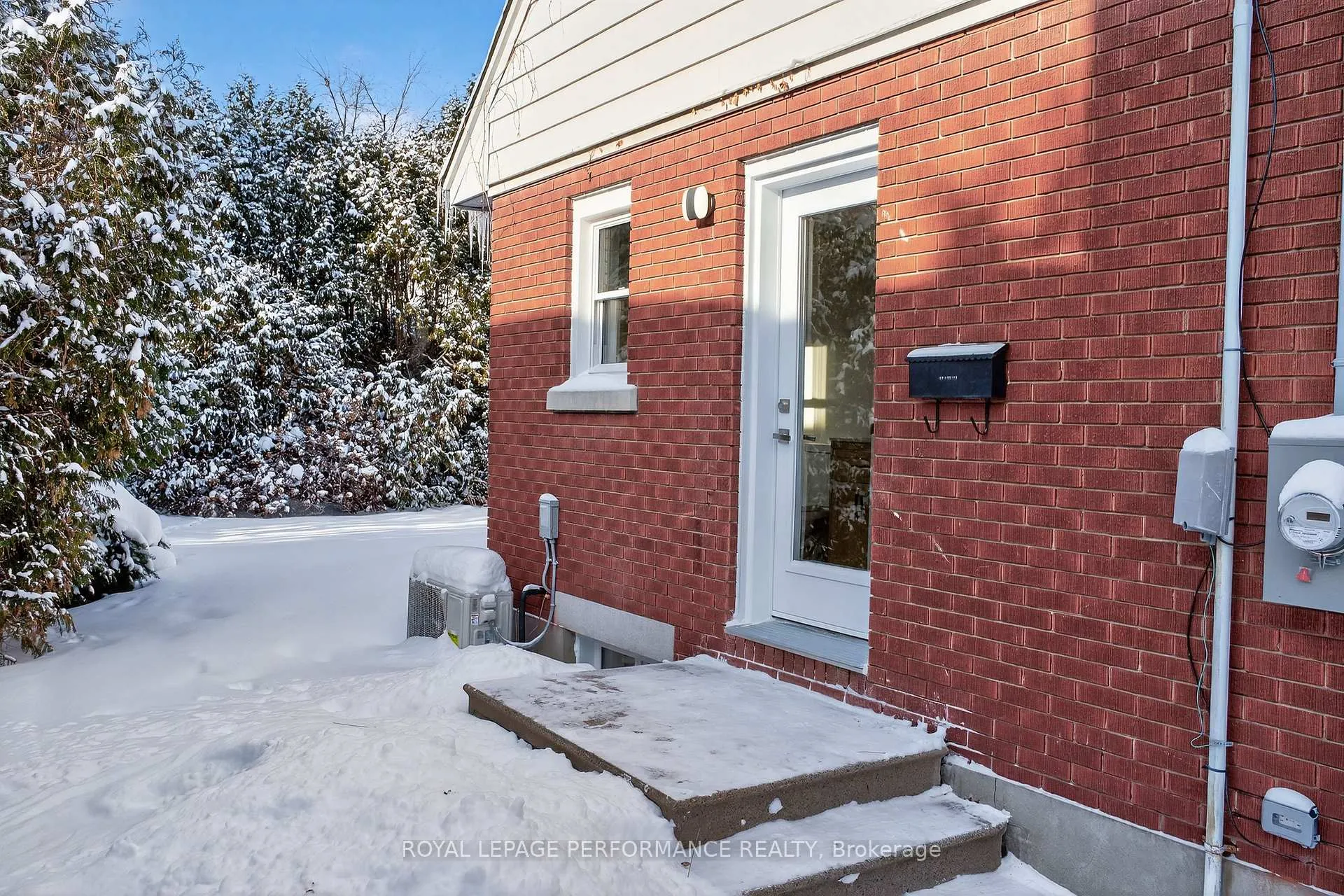 Photo 44 of 274 Compton Avenue, Ottawa, Woodroffe — HOMEH