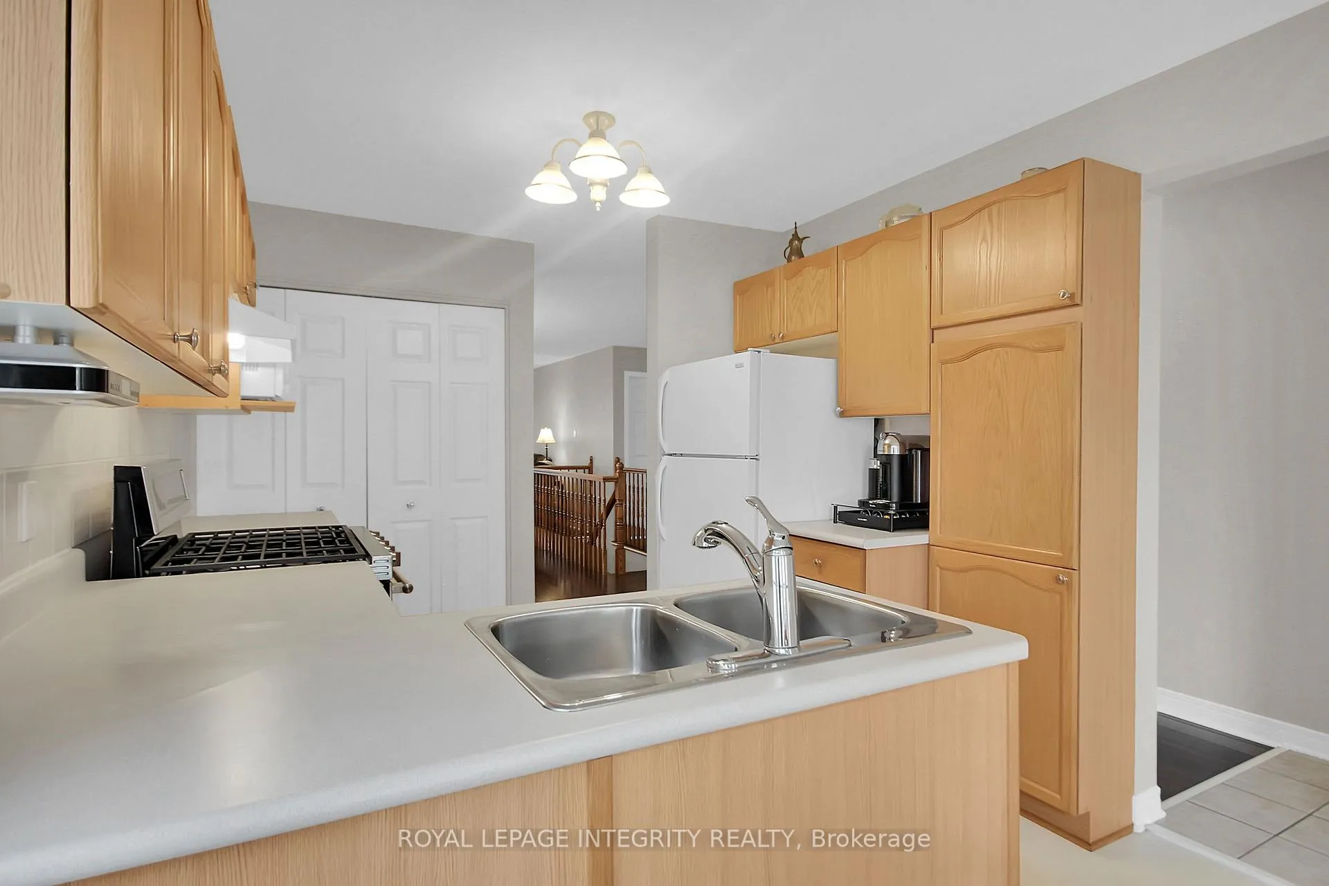 Photo 12 of 22 Halkirk Avenue, Ottawa, Kanata - Glencairn/Hazeldean — HOMEH