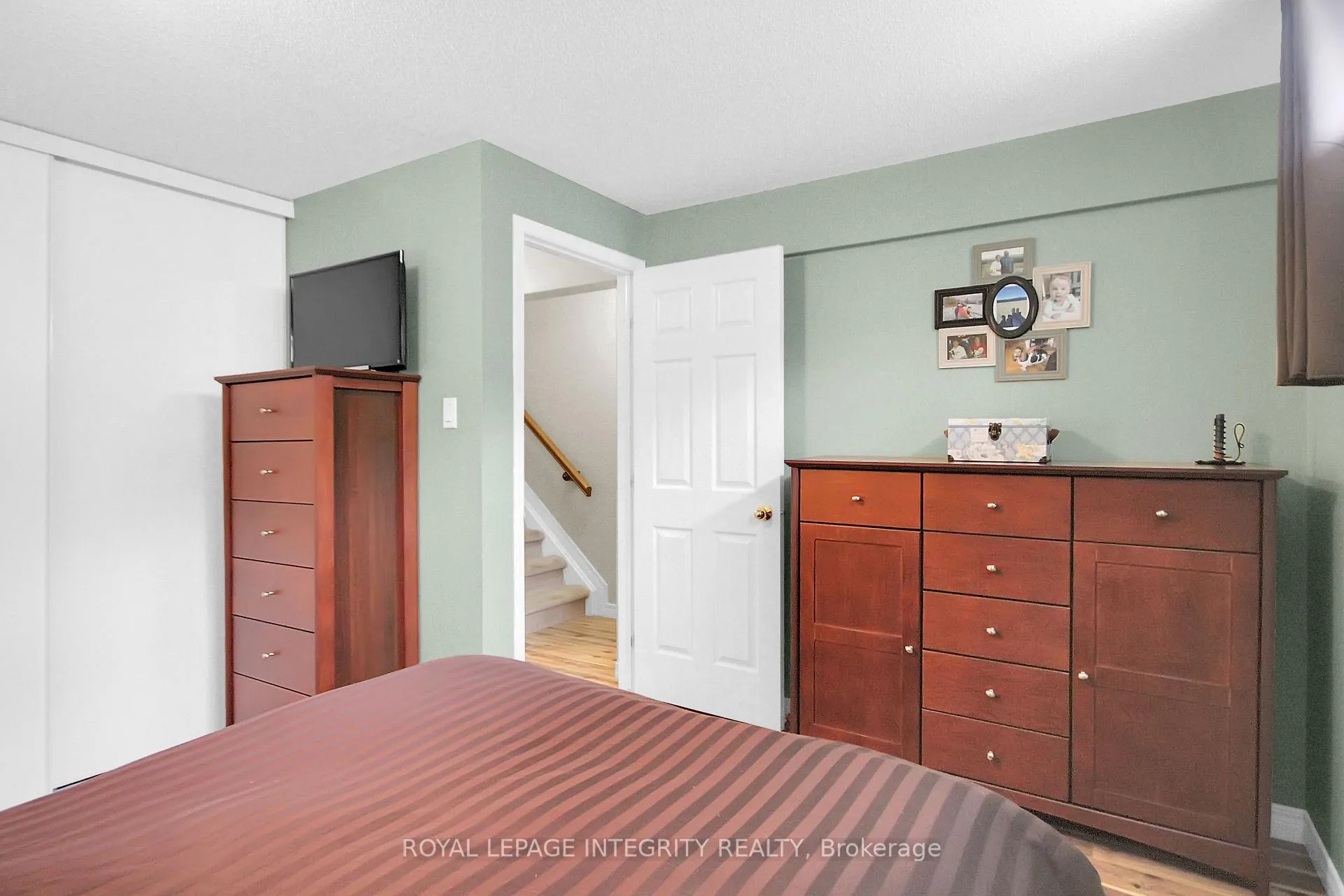 Photo 39 of 22 Halkirk Avenue, Ottawa, Kanata - Glencairn/Hazeldean — HOMEH