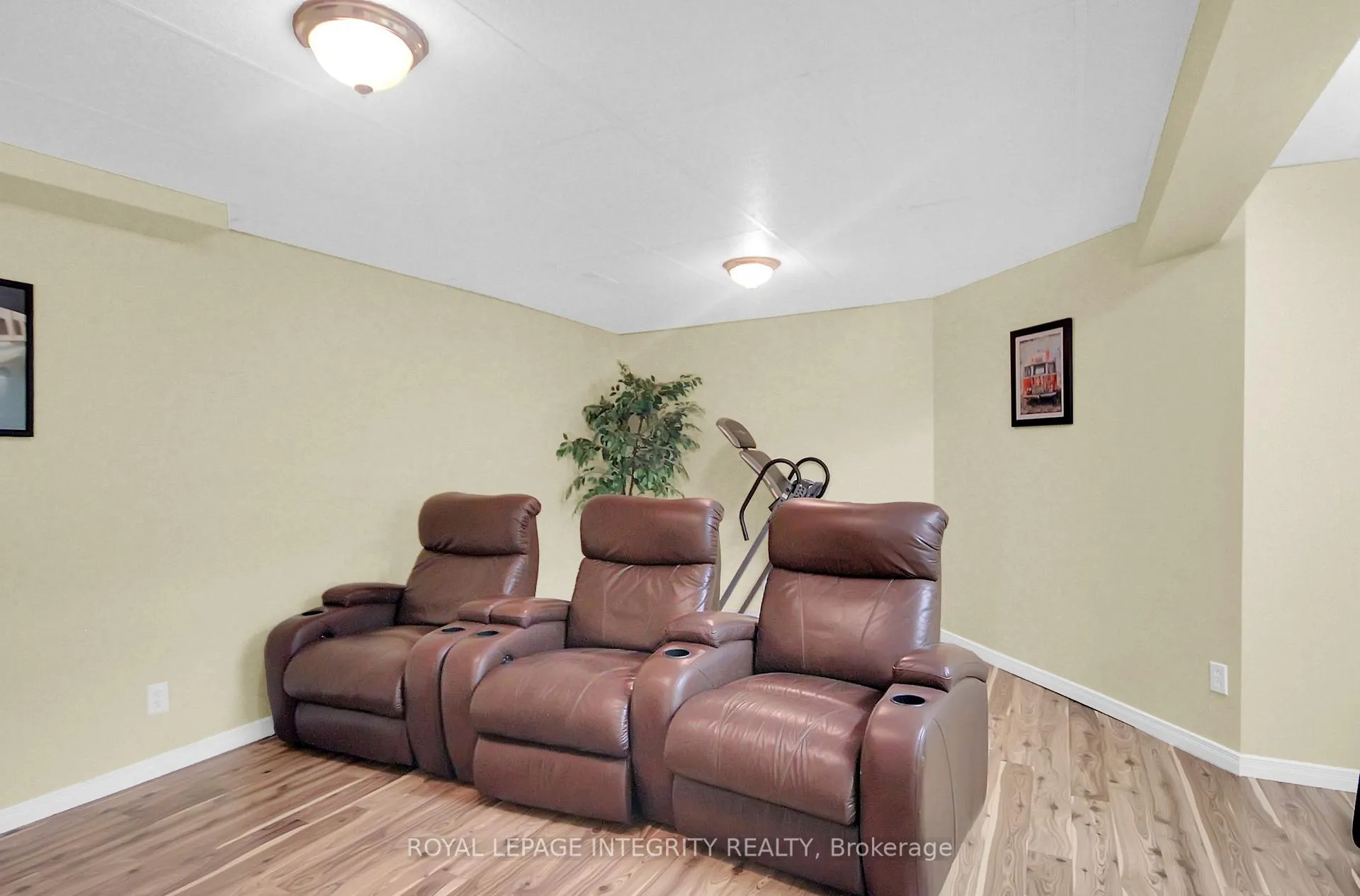 Photo 43 of 22 Halkirk Avenue, Ottawa, Kanata - Glencairn/Hazeldean — HOMEH