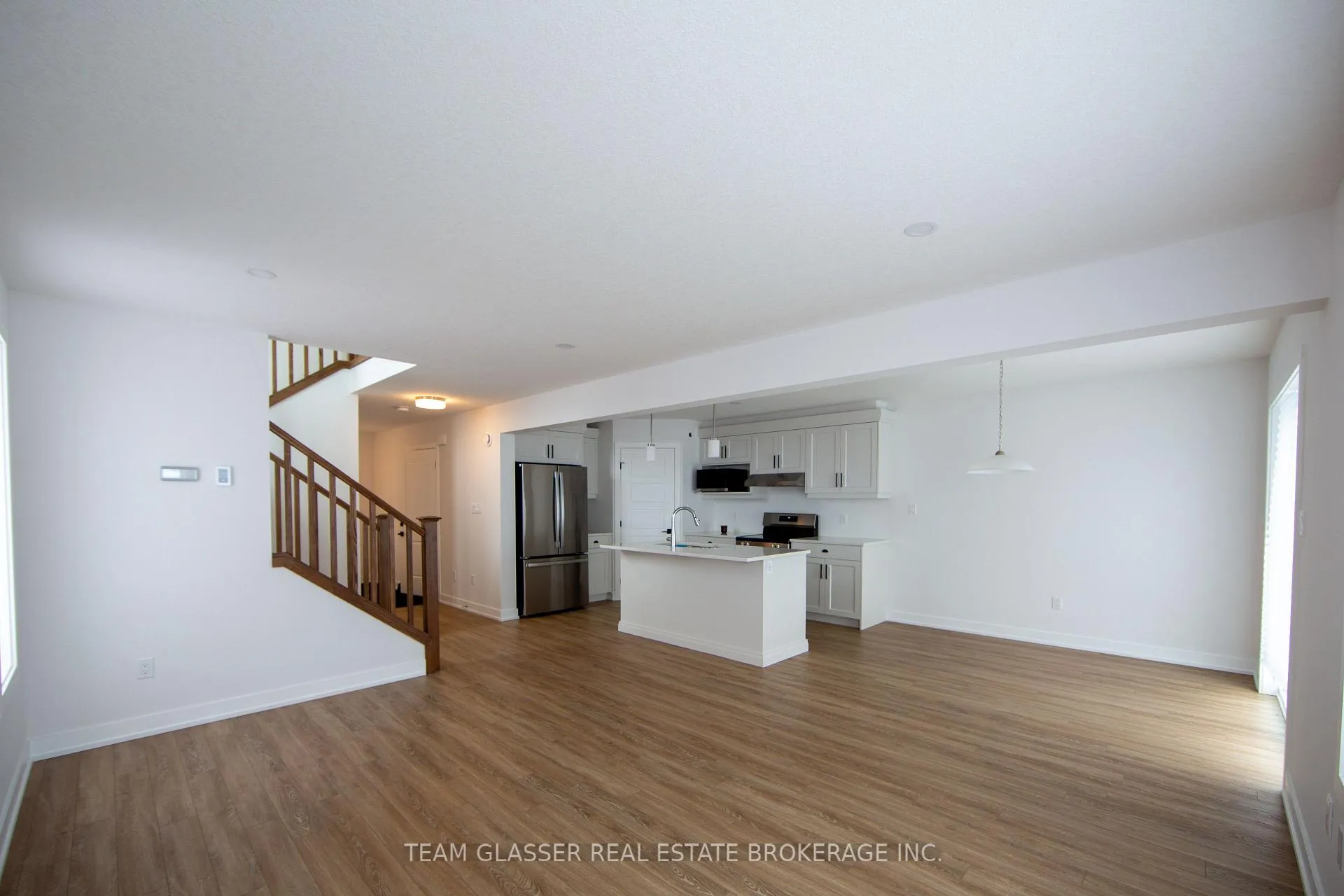 Photo 10 of 185 Renaissance Drive, St. Thomas — HOMEH