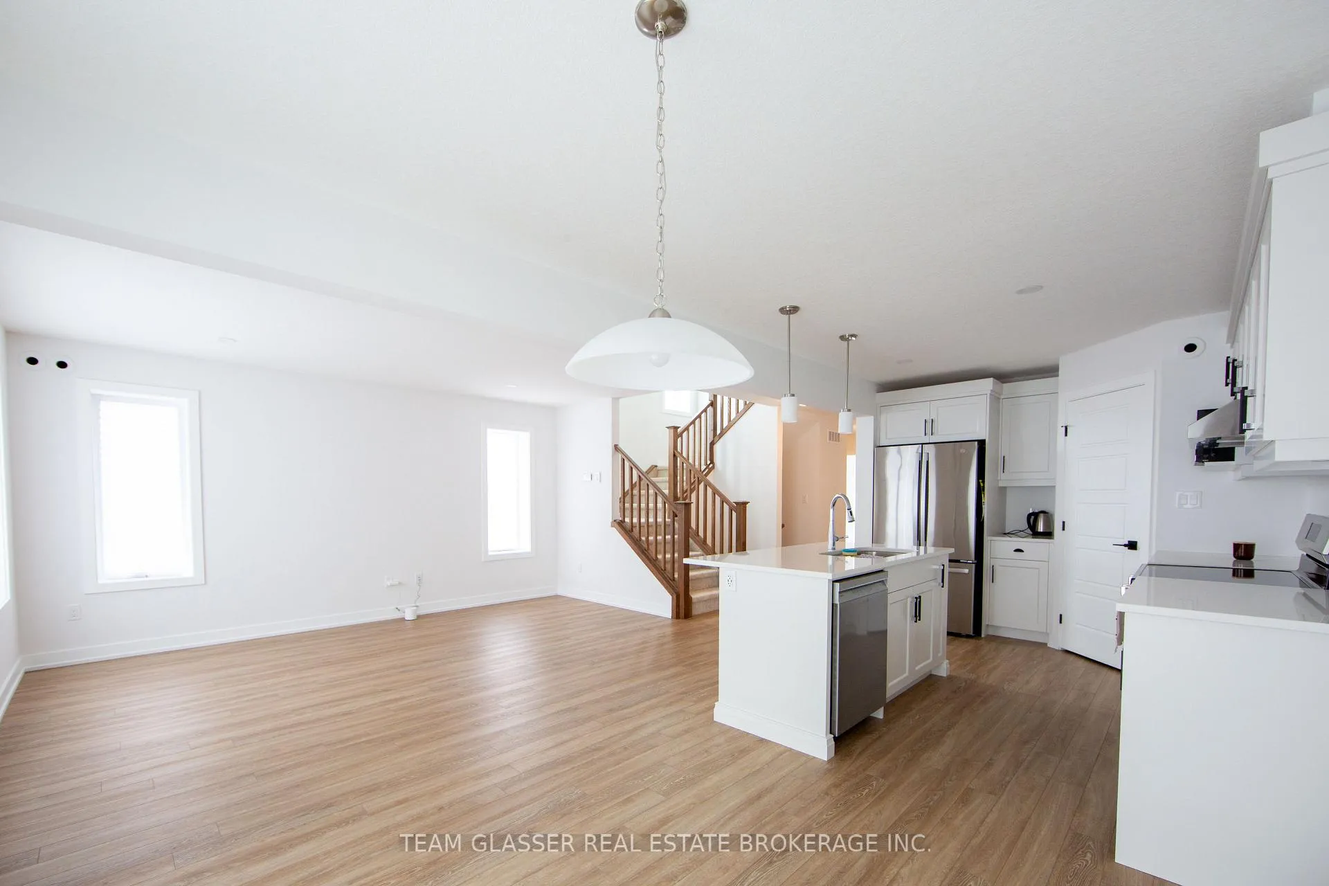 Photo 11 of 185 Renaissance Drive, St. Thomas — HOMEH