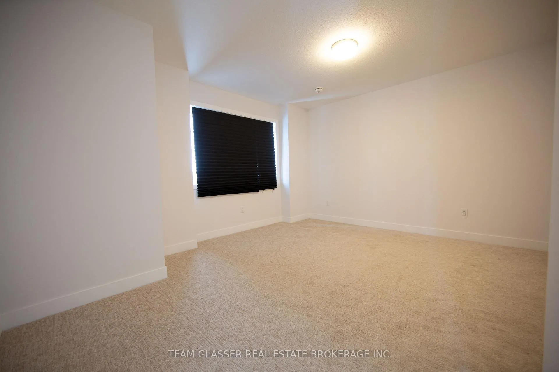 Photo 33 of 185 Renaissance Drive, St. Thomas — HOMEH