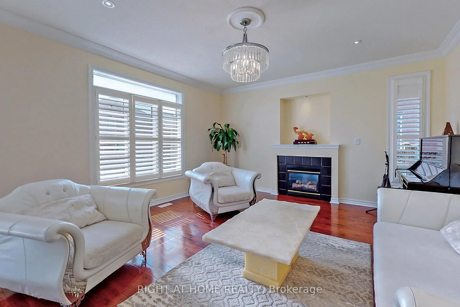 Photo 10 of 861 Strouds Lane, Pickering, Amberlea — HOMEH