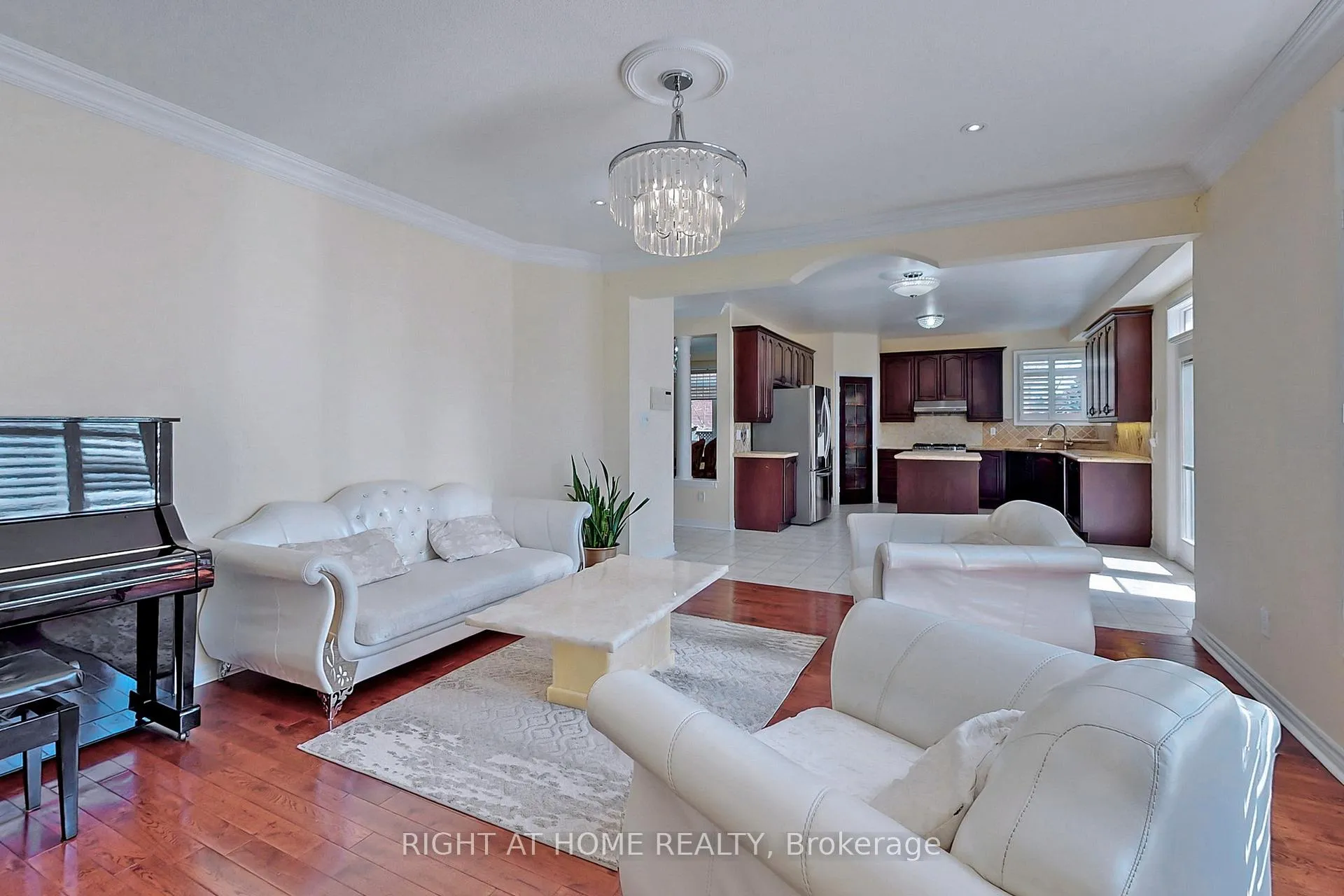 Photo 13 of 861 Strouds Lane, Pickering, Amberlea — HOMEH