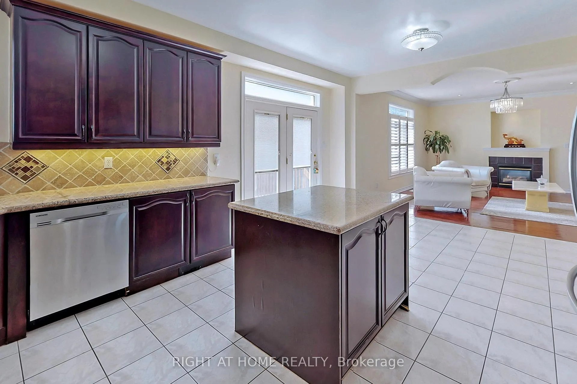 Photo 18 of 861 Strouds Lane, Pickering, Amberlea — HOMEH