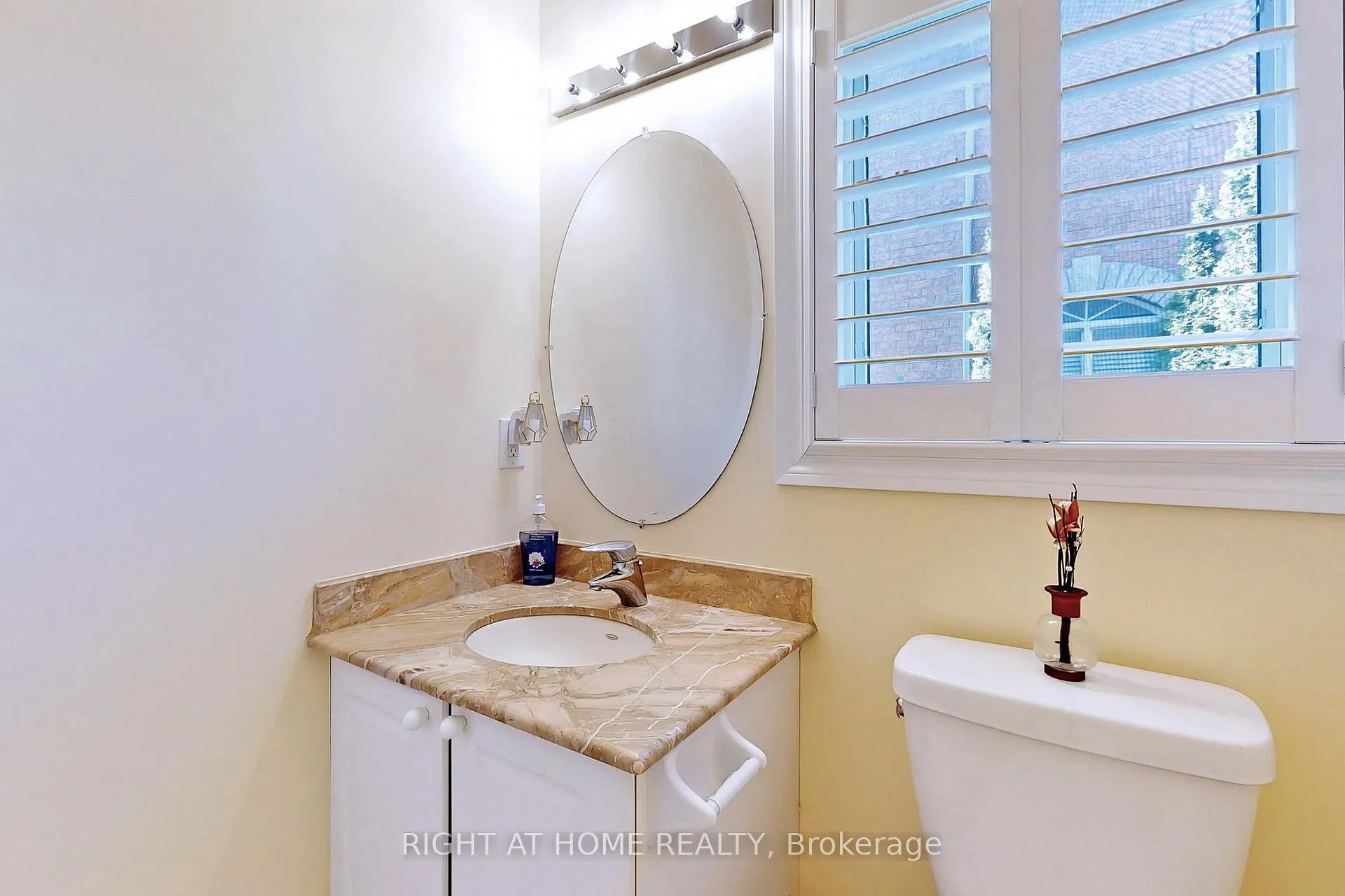 Photo 24 of 861 Strouds Lane, Pickering, Amberlea — HOMEH