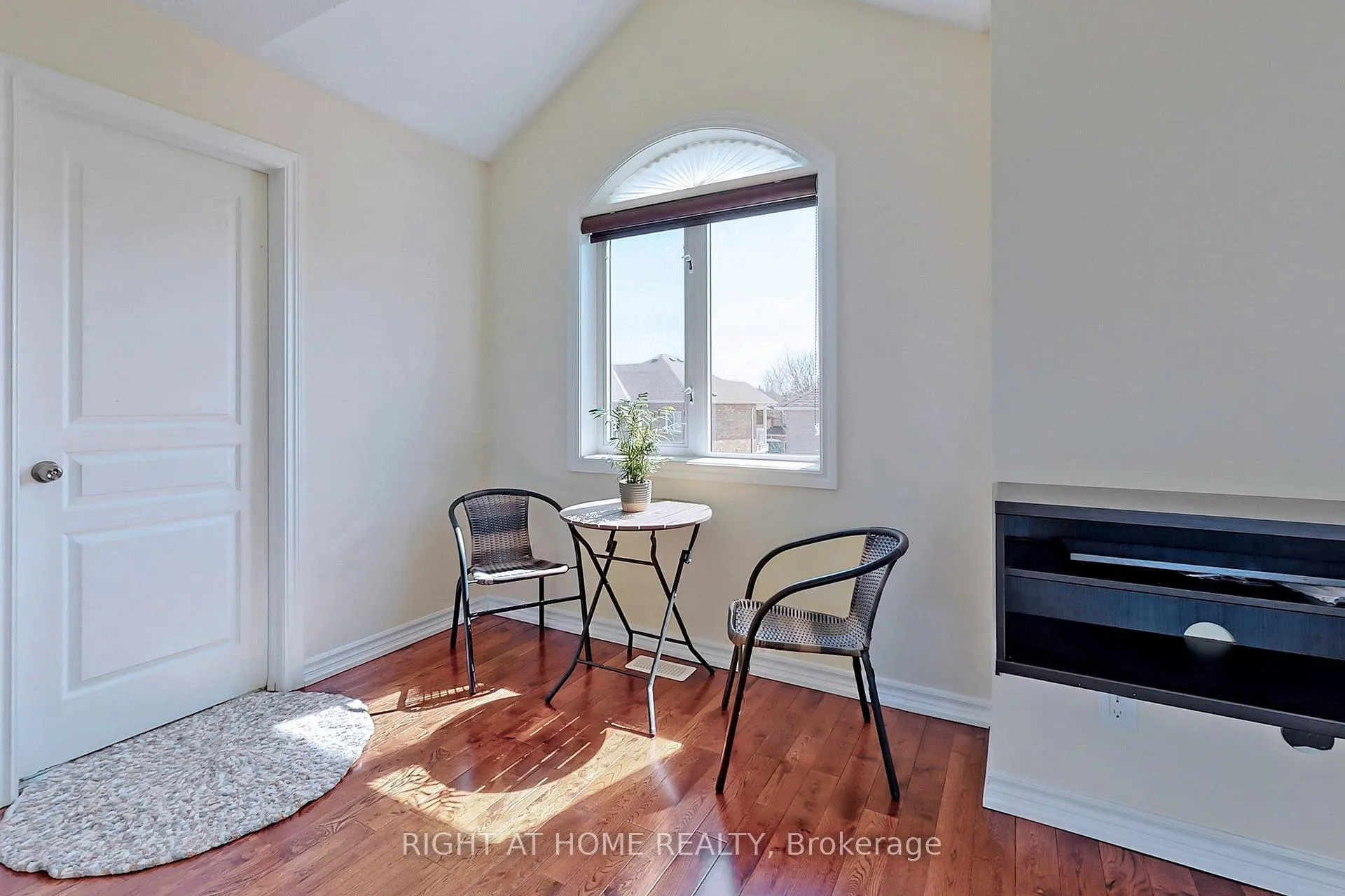 Photo 27 of 861 Strouds Lane, Pickering, Amberlea — HOMEH