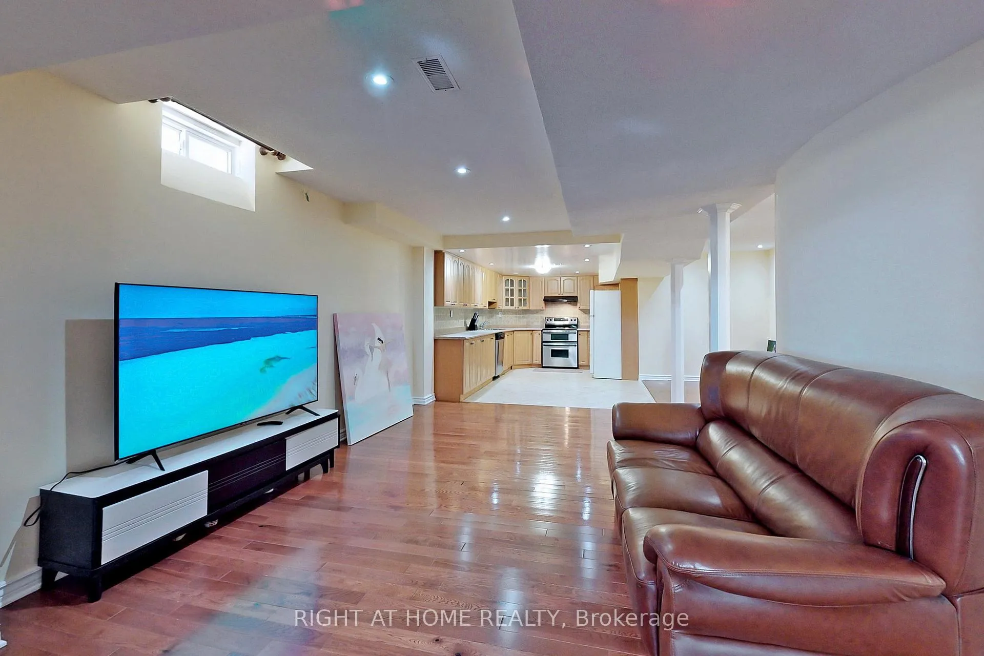 Photo 36 of 861 Strouds Lane, Pickering, Amberlea — HOMEH