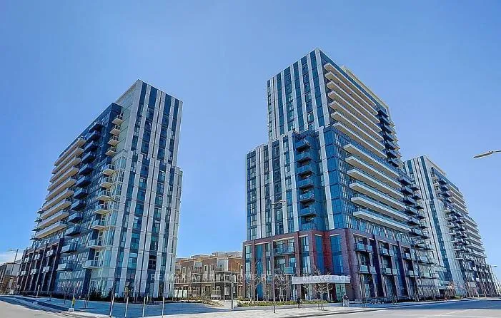 Front of Unit 1515, 38 Honeycrisp Crescent