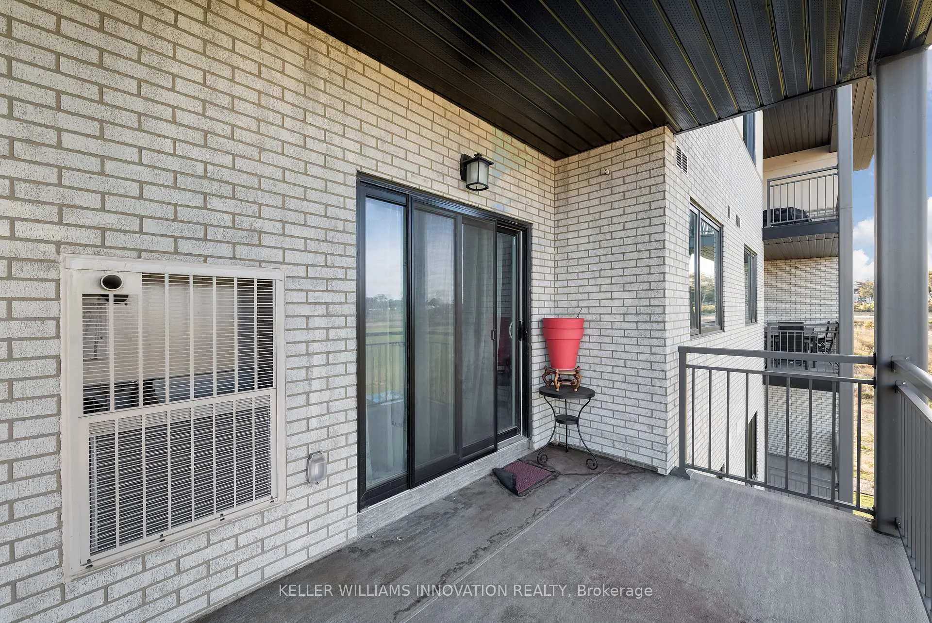 Photo 6 of Unit 304, 299 Cundles Road E, Barrie, Alliance — HOMEH