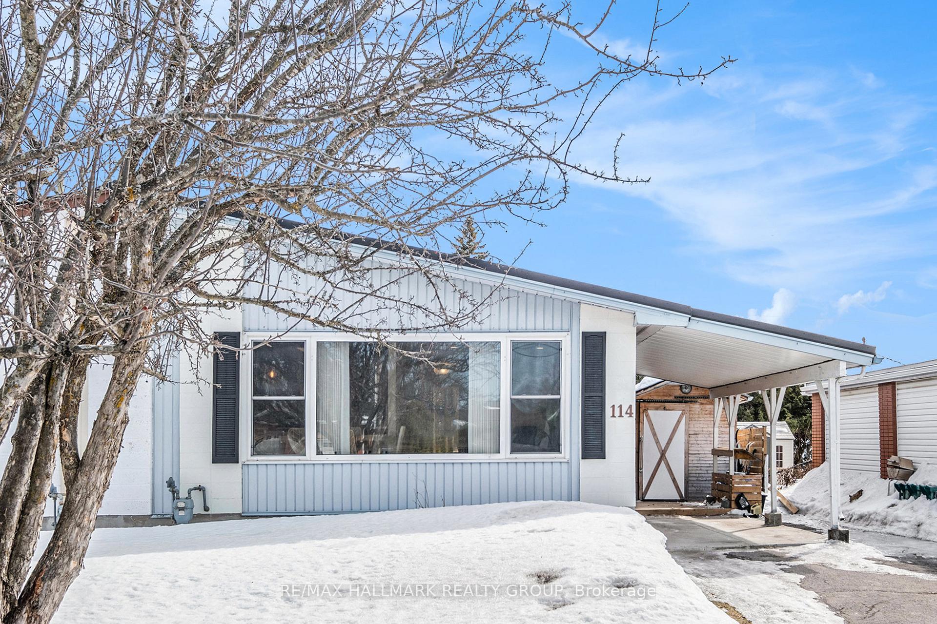 Photo 2 of 114 Fieldrow Street, Ottawa, Meadowlands/Crestview — HOMEH