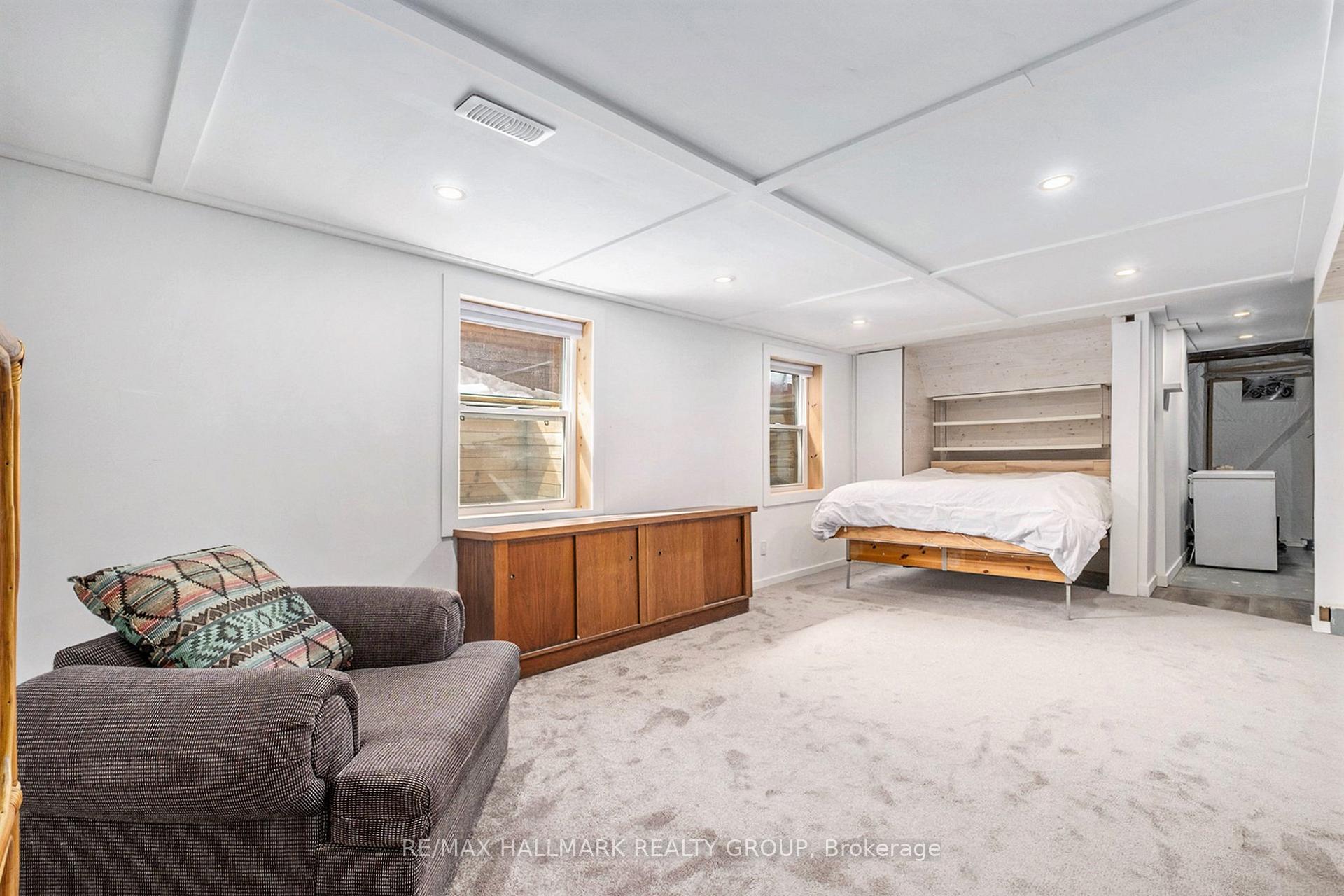Photo 19 of 114 Fieldrow Street, Ottawa, Meadowlands/Crestview — HOMEH