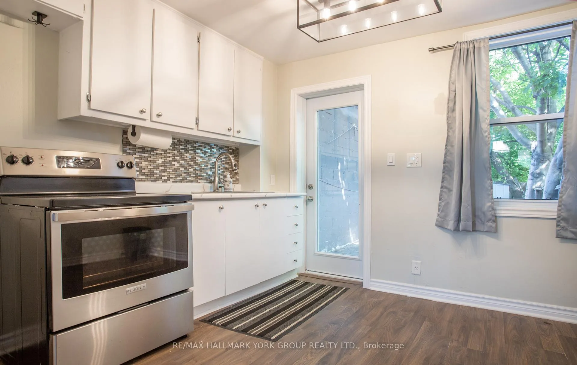 Photo 12 of 112.5 Olive Avenue, Oshawa, Central — HOMEH